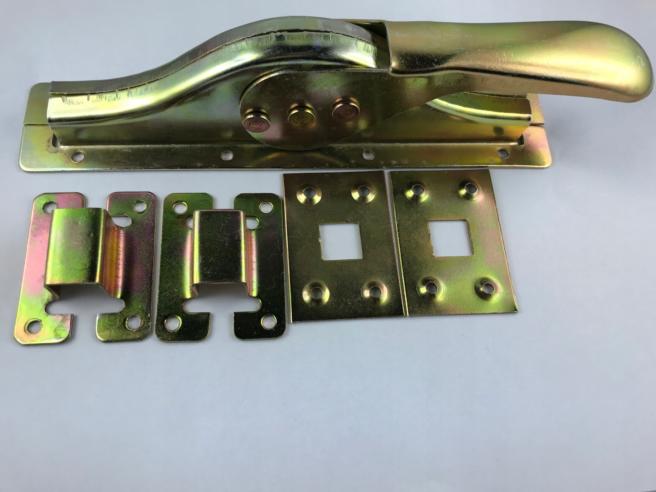 ZASUWA GARAŻOWA, KLAMKA RĄCZKA RYGLOWA CZARNA Marka inna