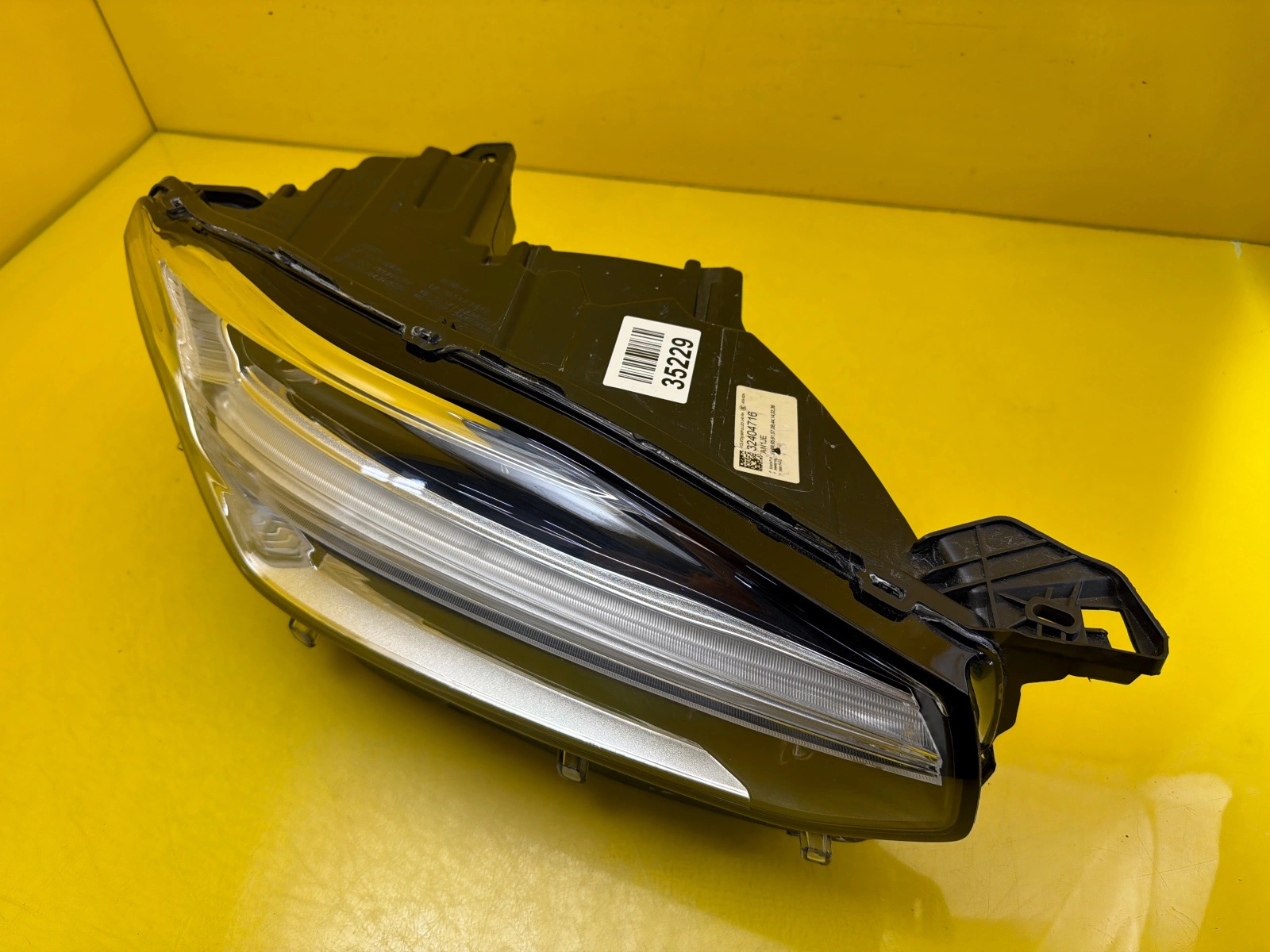 light right Volvo XC90 II Full Led Active High Beam 32404716