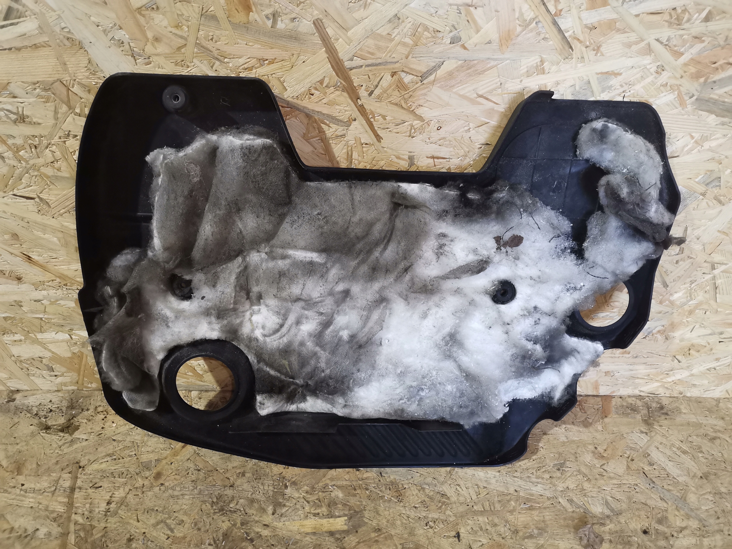 engine housing cover MAZDA 6 2,0 CITD RF5C 10231
