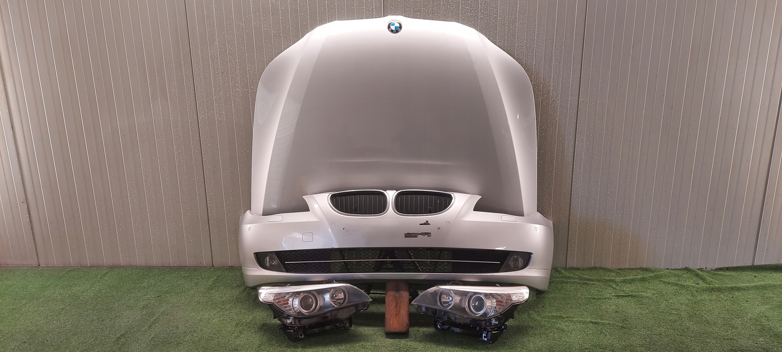 cofano +Cerniere BMW 5 E60 E61 LAK: 354 TITANSILBER METALLIC