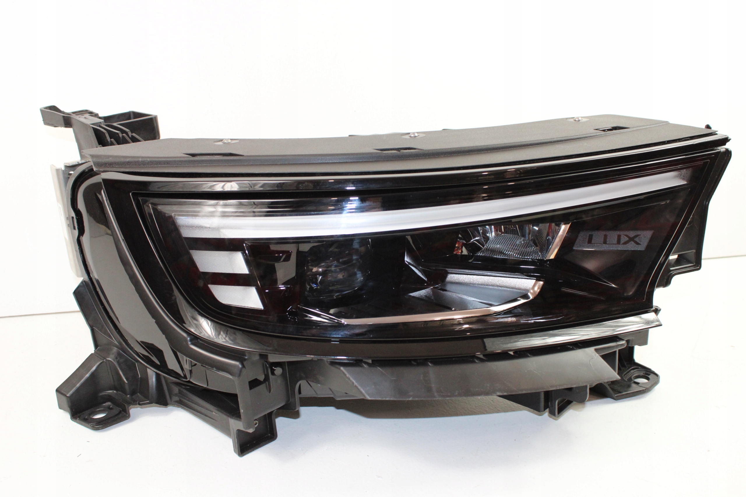 OPEL MOKKA B LIFT 24- REFLEKTOR right Z frame BLACK original 9867455880