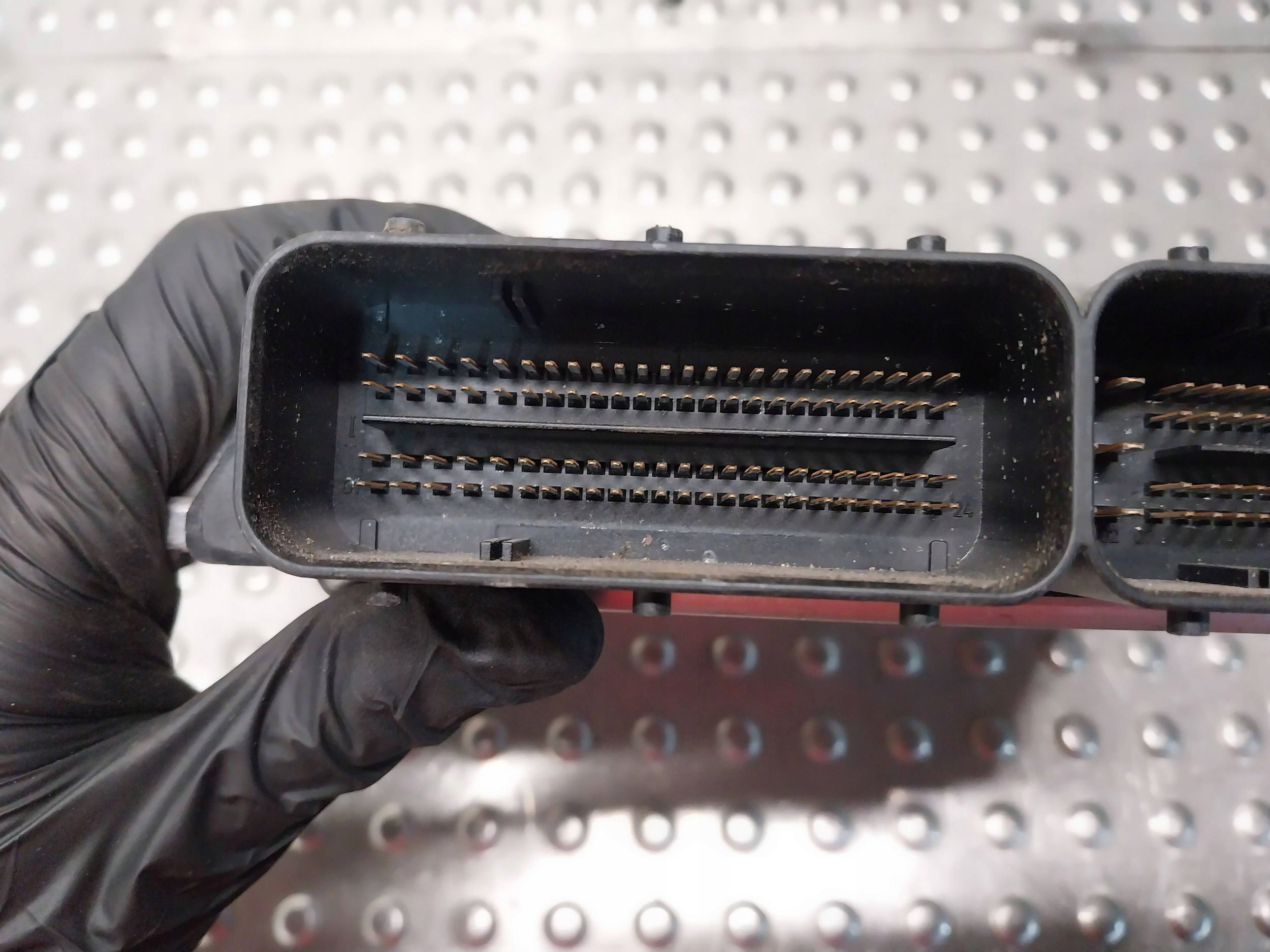 computer control unit of the engine 7811701 BMW E81 E82 E87 E90 E91 2.0D
