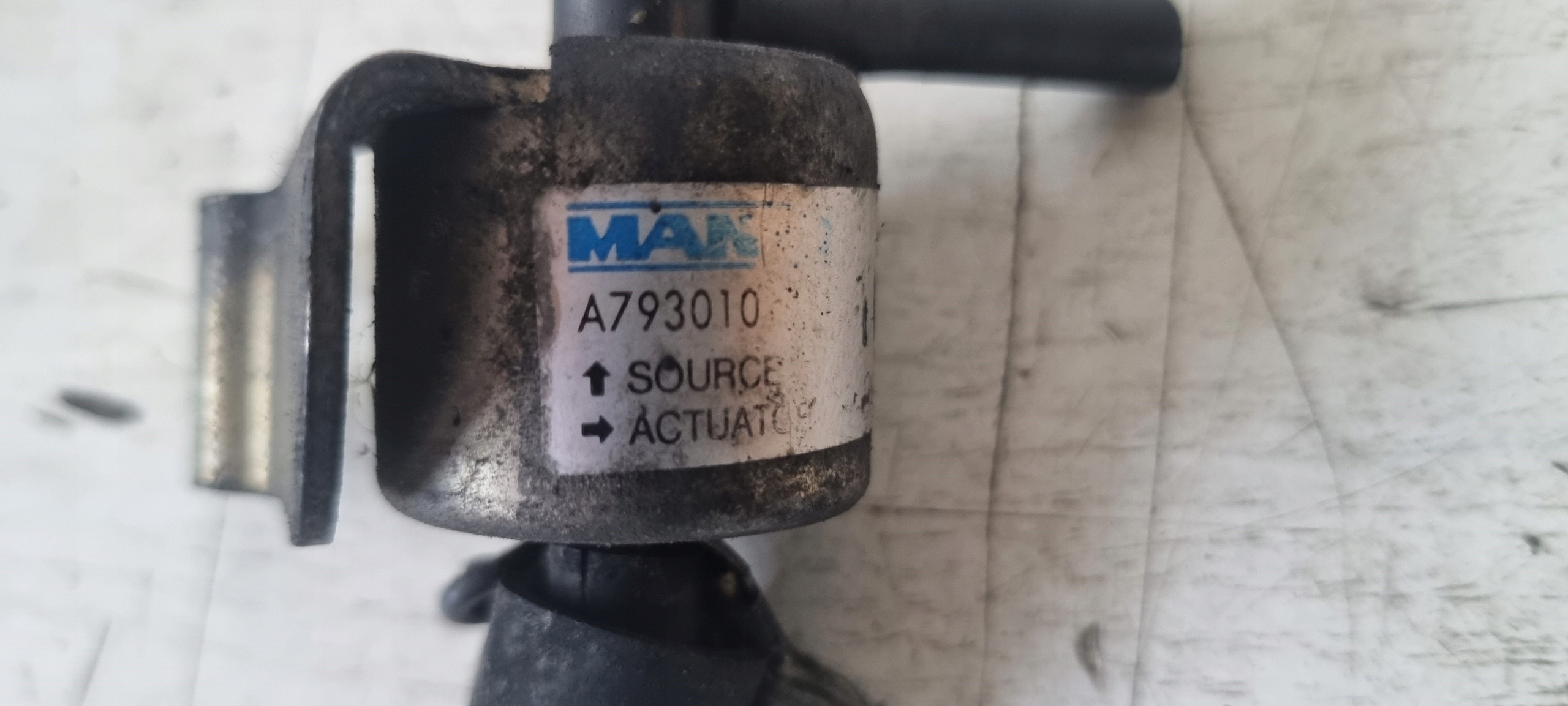 Zawór A793010101A2 do Hyundai Galloper 2.5 td Producent części Hyundai OE