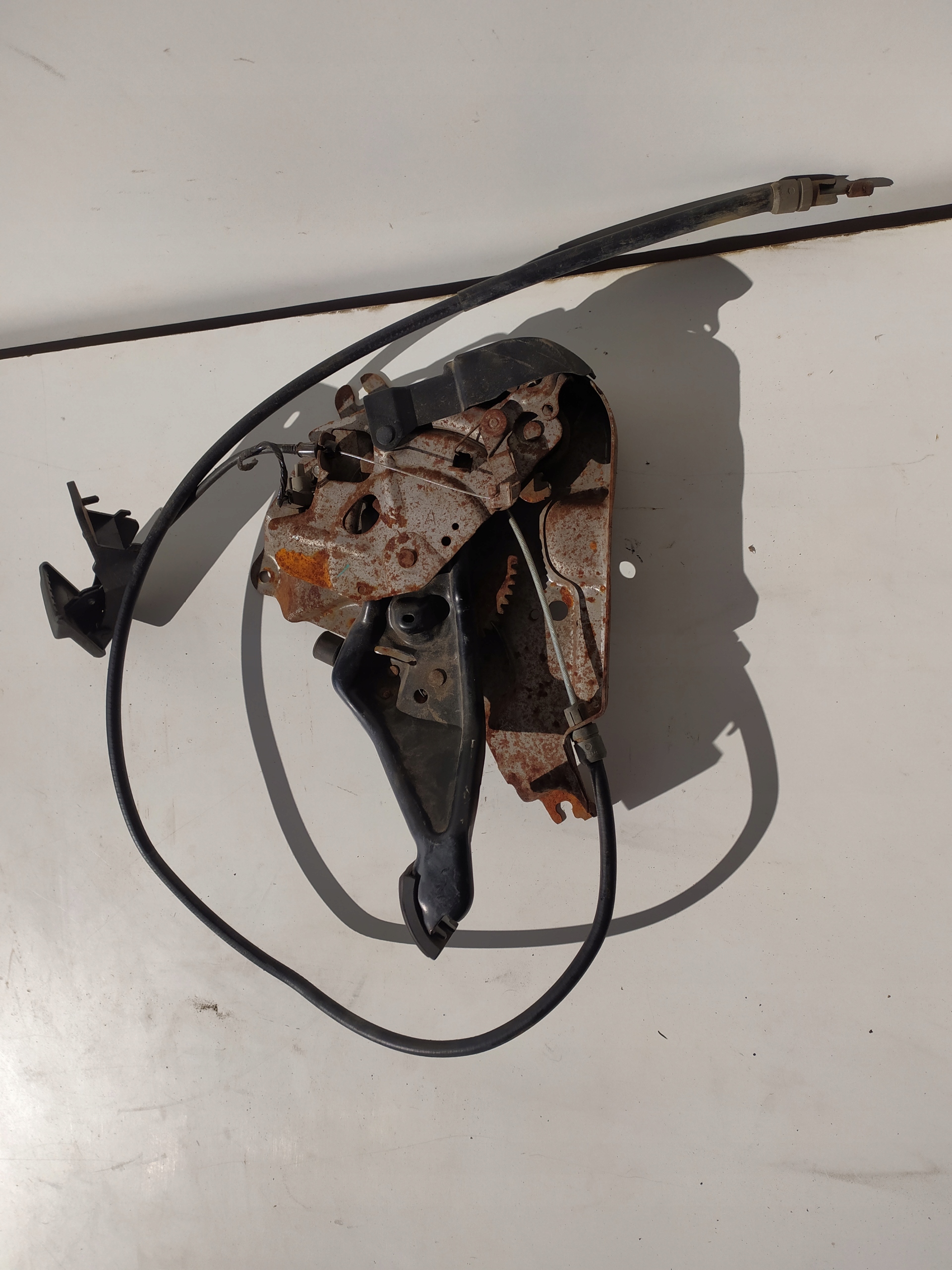 HAMULEC POSTOJOWY FORD F150 04-08