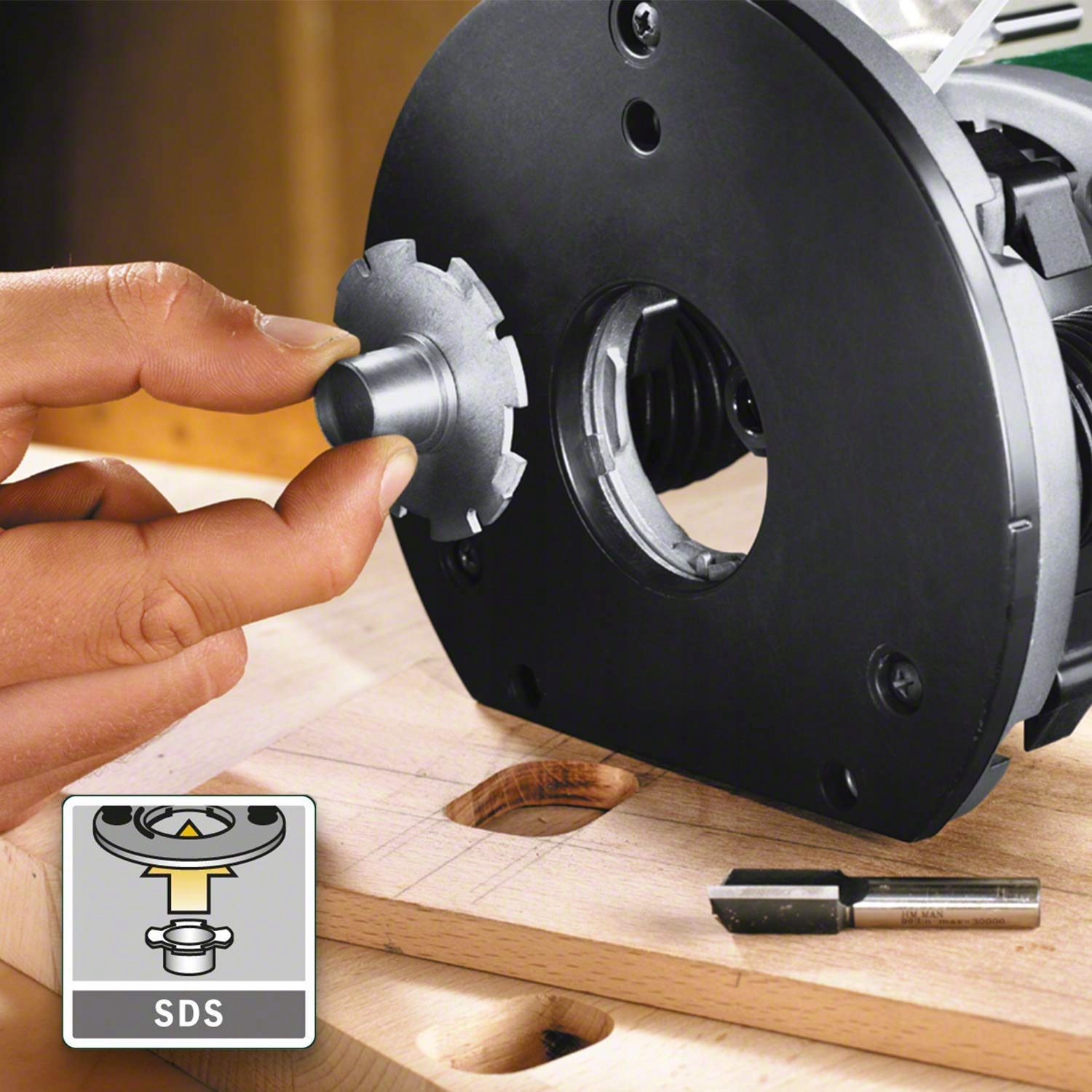 Bosch Home and Garden Pof 1400 Ae Frezarka Maksymalna liczba obrotów bez obciążenia 28000 RPM