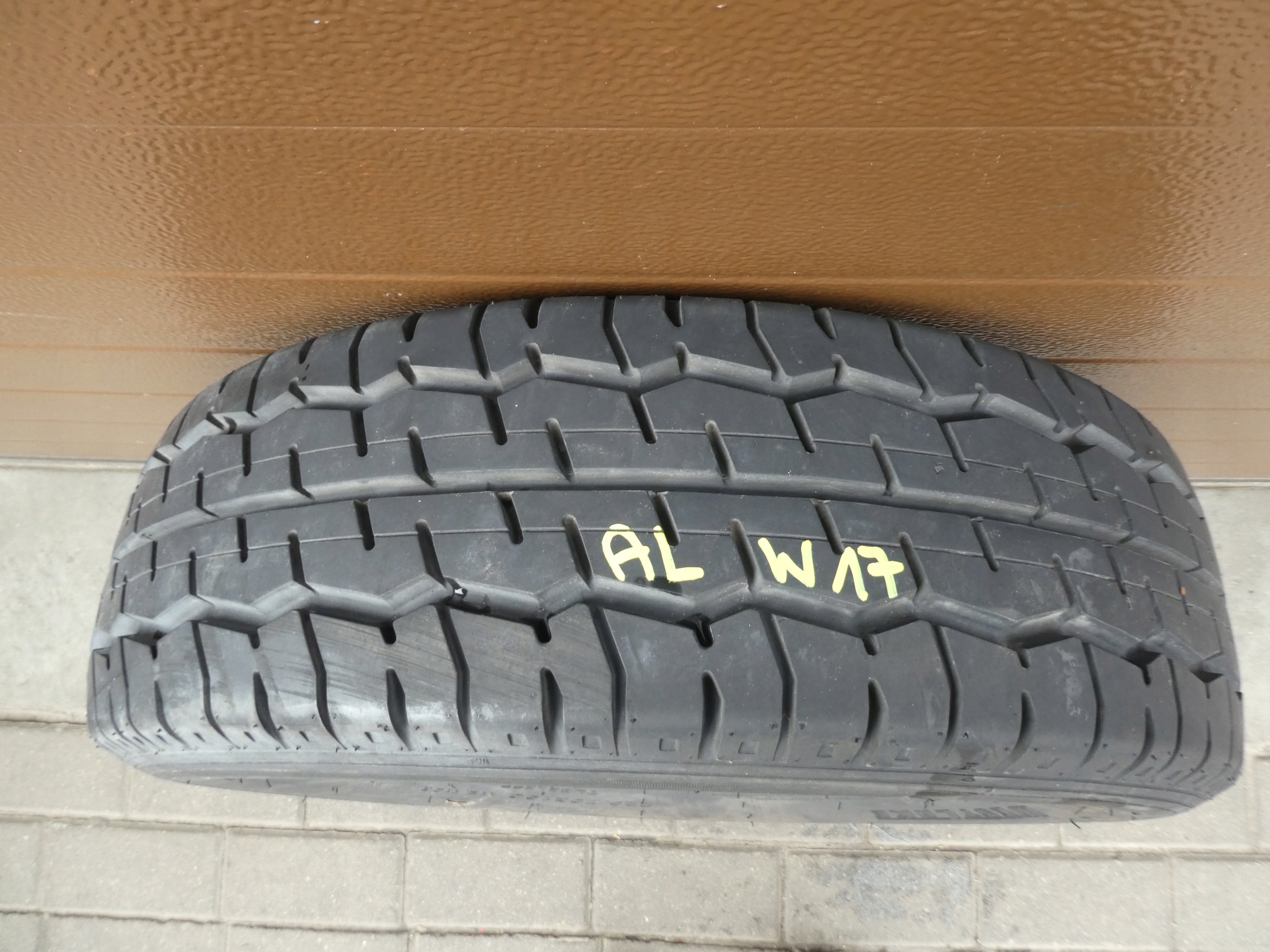 1x Reifen WESTLAKE 225/70/15 2007R