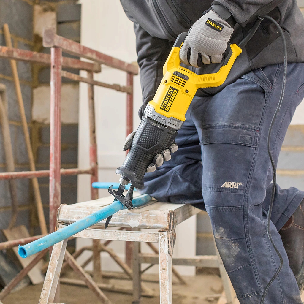 PIŁA SZABLASTA 900W FATMAX FME360 STANLEY Kod producenta FME360-QS