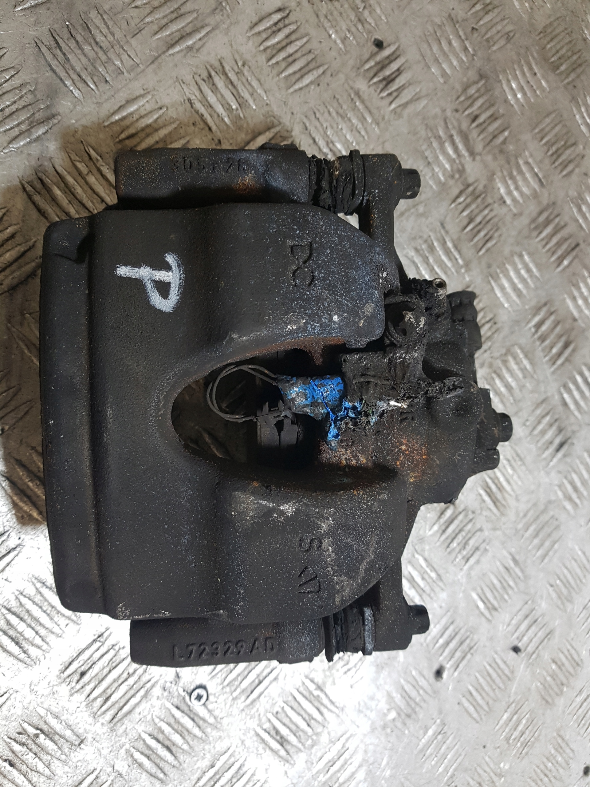 caliper brake right front front MERCEDES-BENZ A KLASA W177