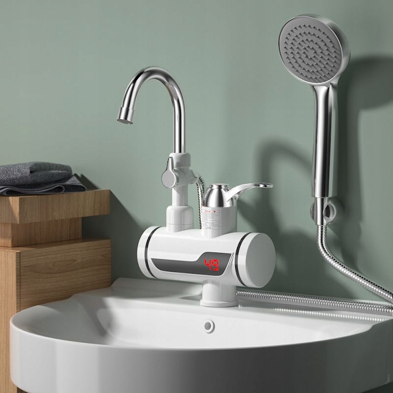 Przepływowy elektryczny podgrzewacz wody dom działka z prysznicem 3000W Stan opakowania oryginalne