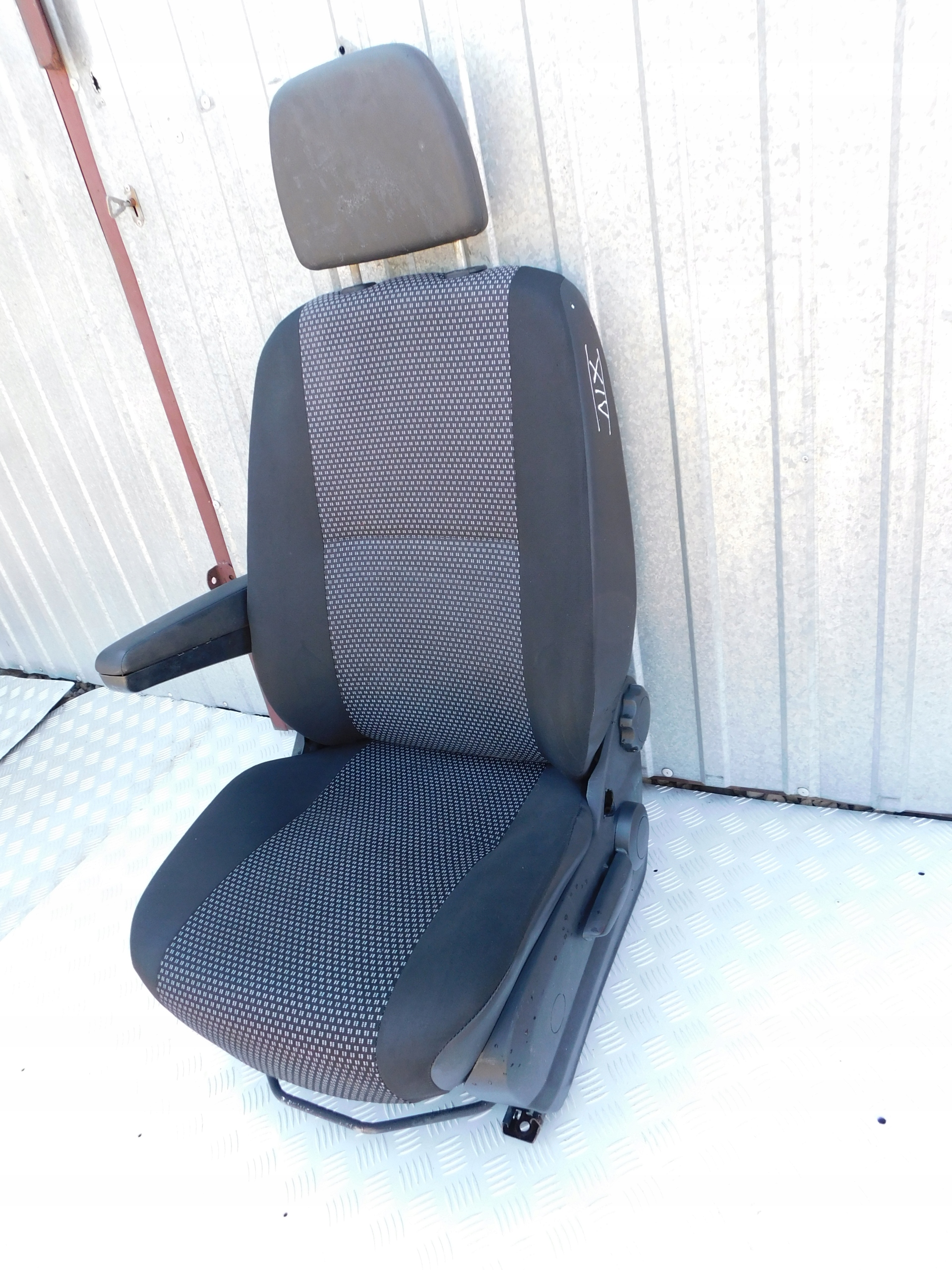 Mercedes Sprinter 906 VW Crafter seat driver´s siedzisko armrest