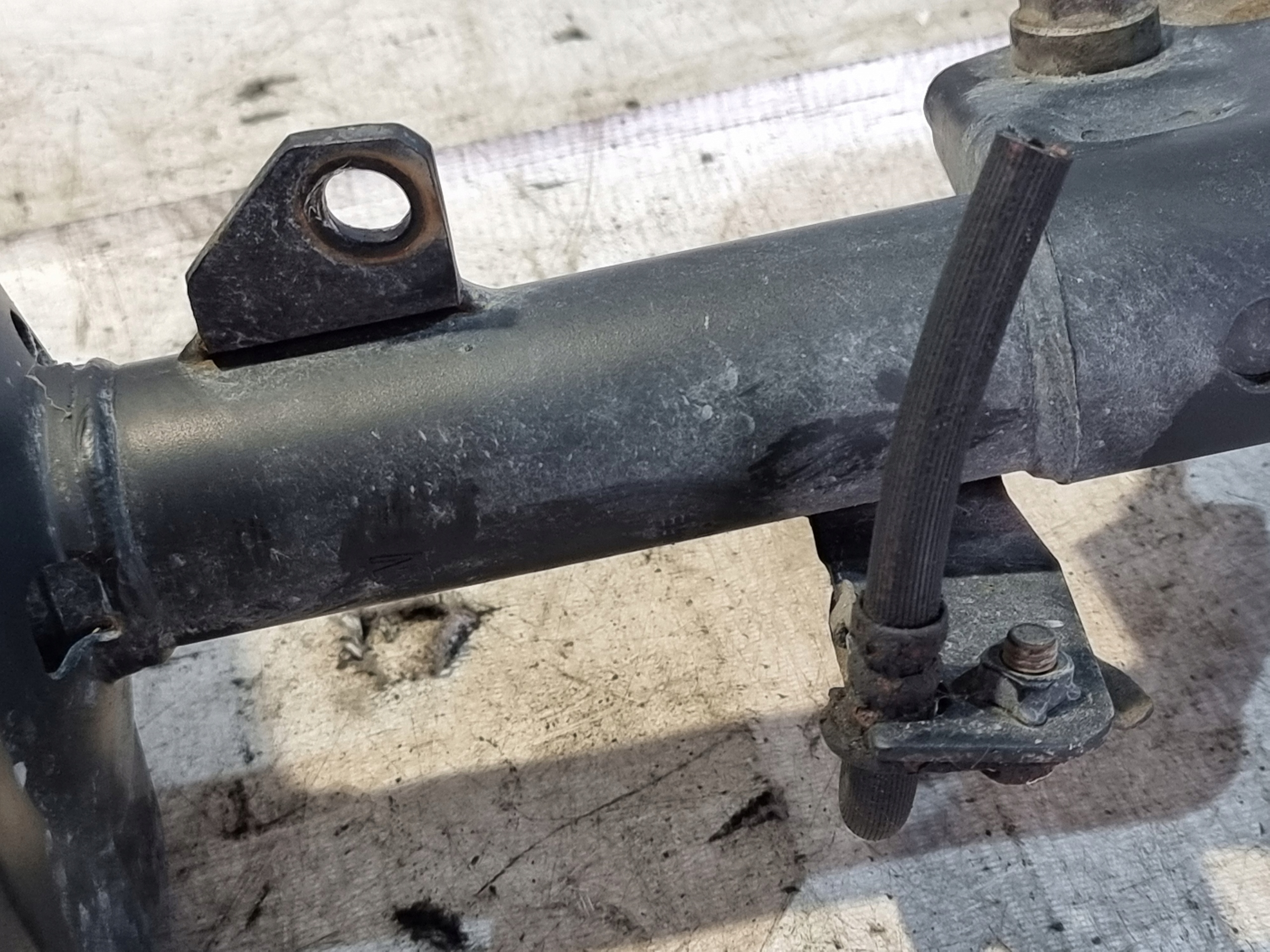 shock absorber McPherson swing right front TOYOTA PRIUS II 08r