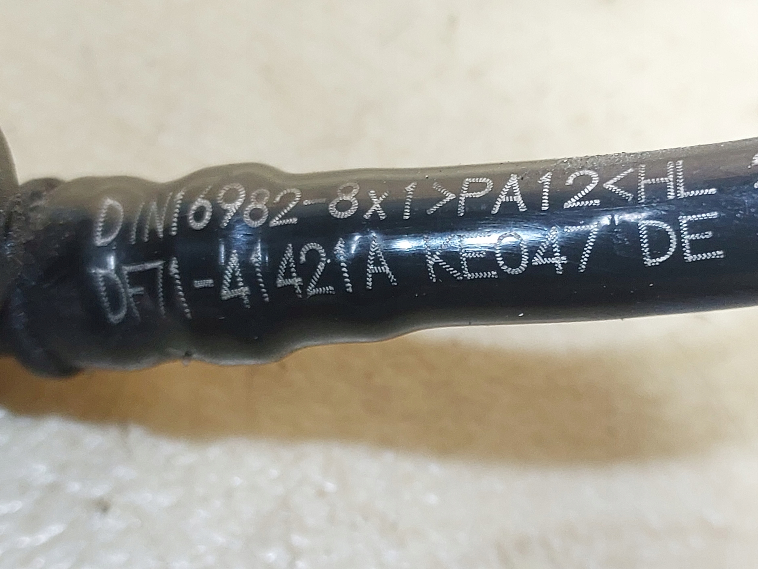 Fiesta MK7 тормозной шланг тормоза