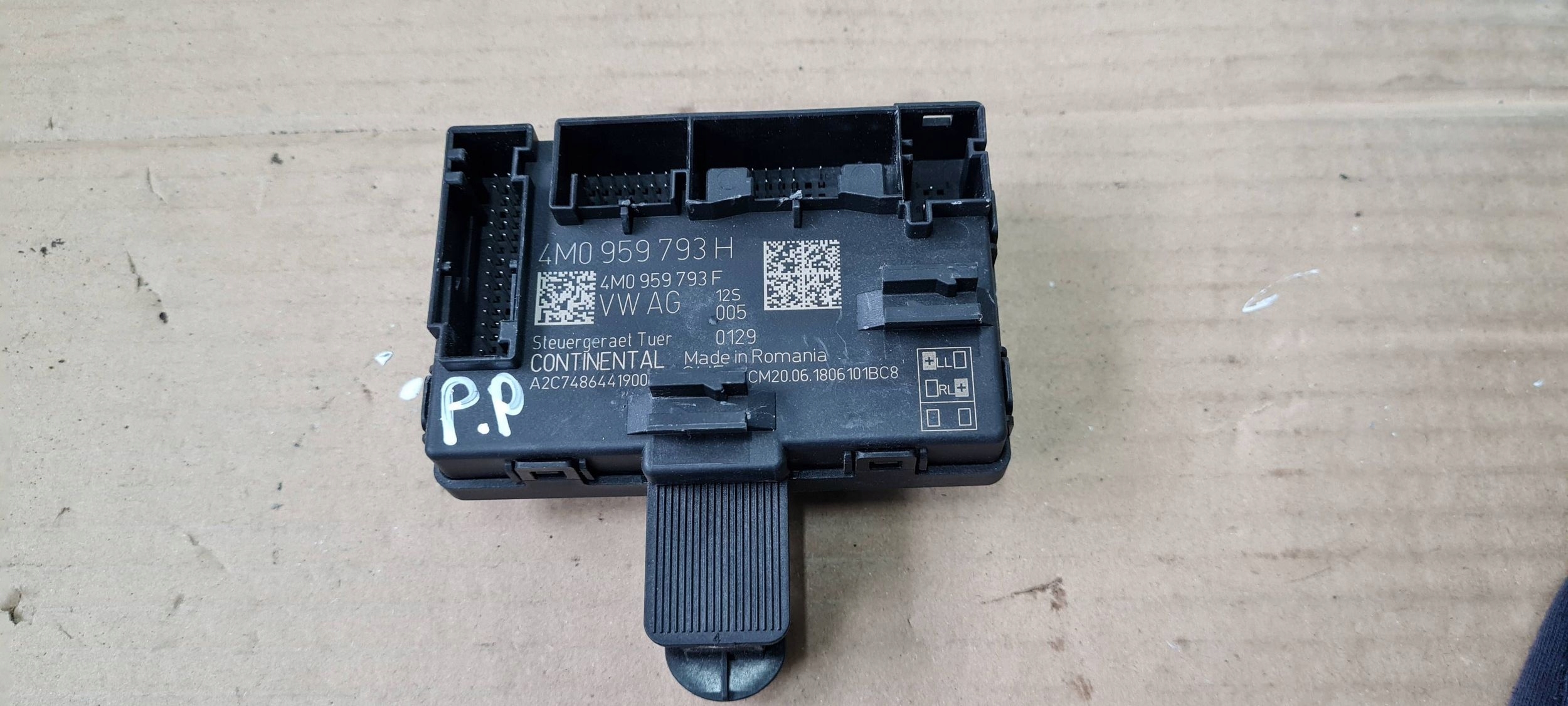 S5 8W A5 module control unit door front 4M0959793H A4 B9 8W S4