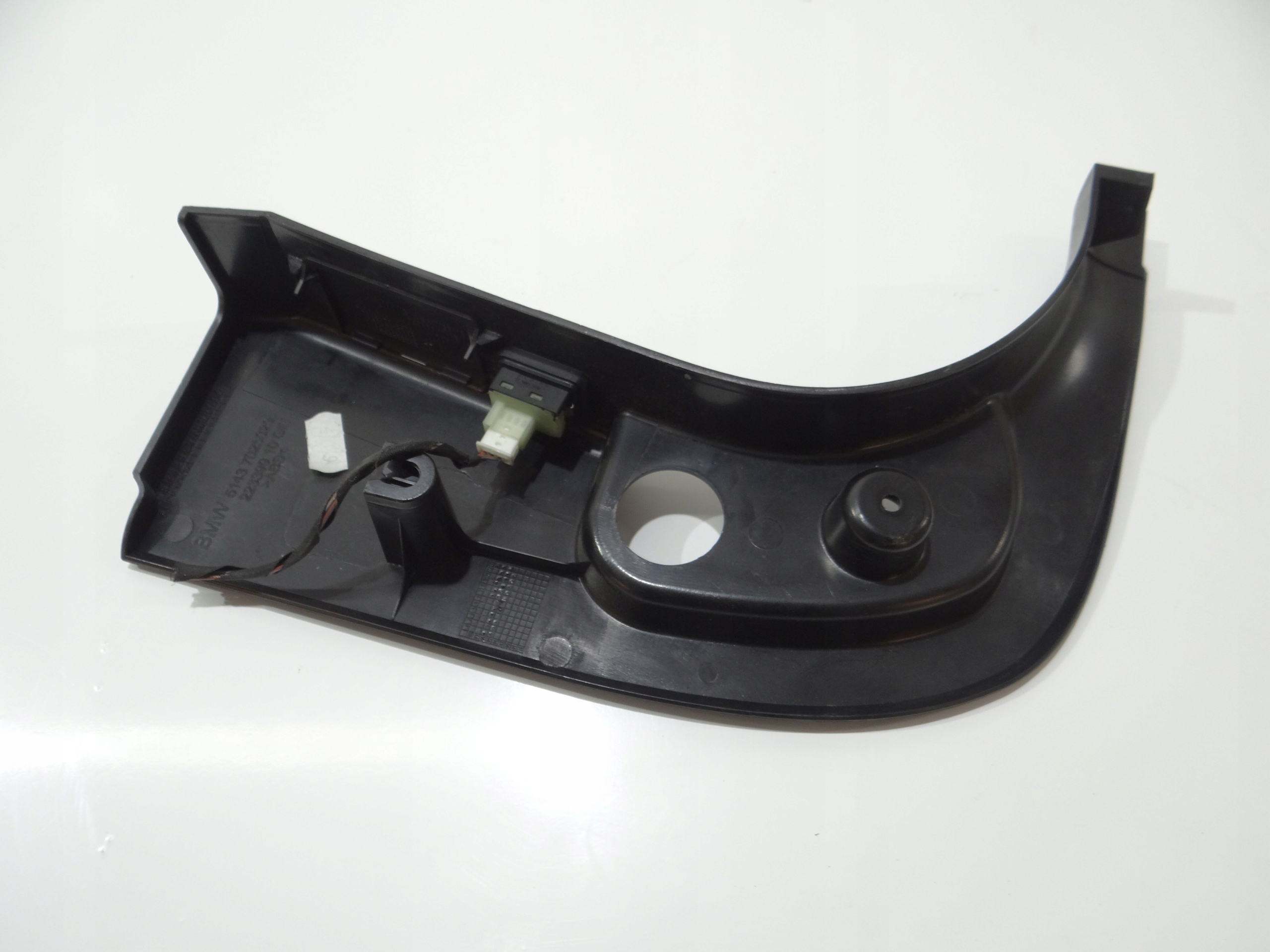 kryt SLUPKA PRAHU levá BMW E61 EU 7025029