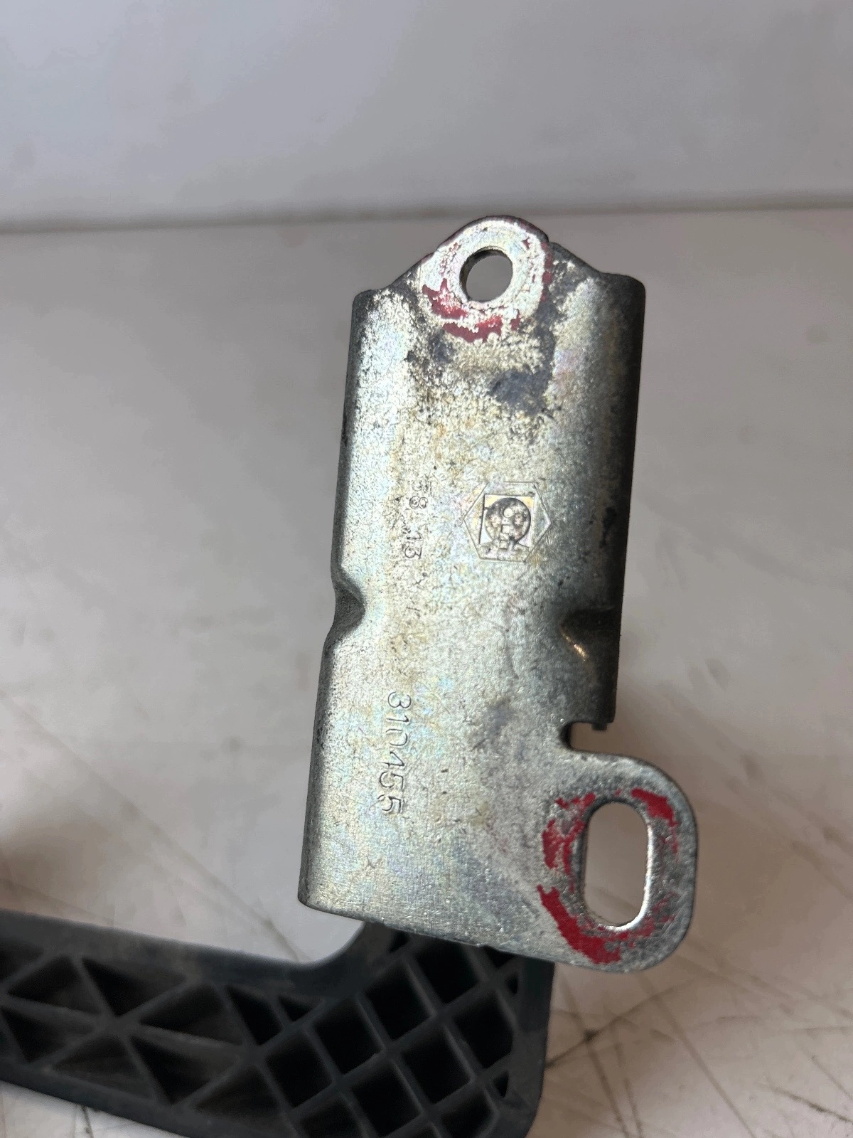lock rygiel bonnets Citroen C4 Picasso II
