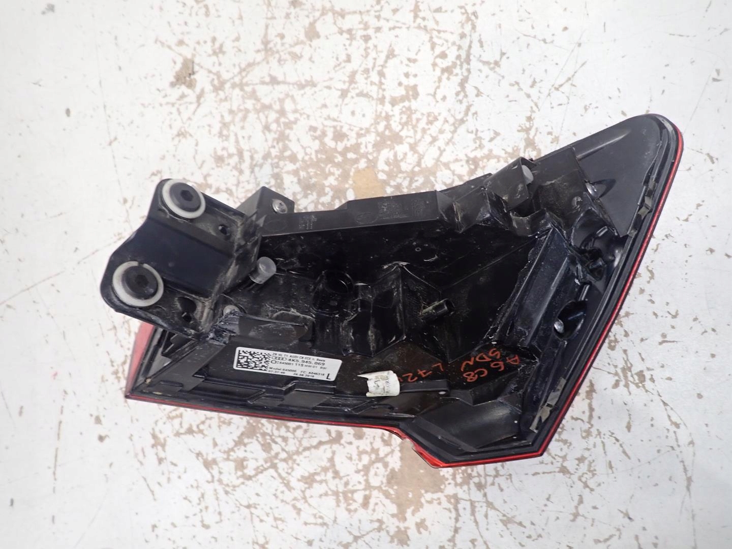 light rear part rear left AUDI A6 C8 2018- sedan 4K