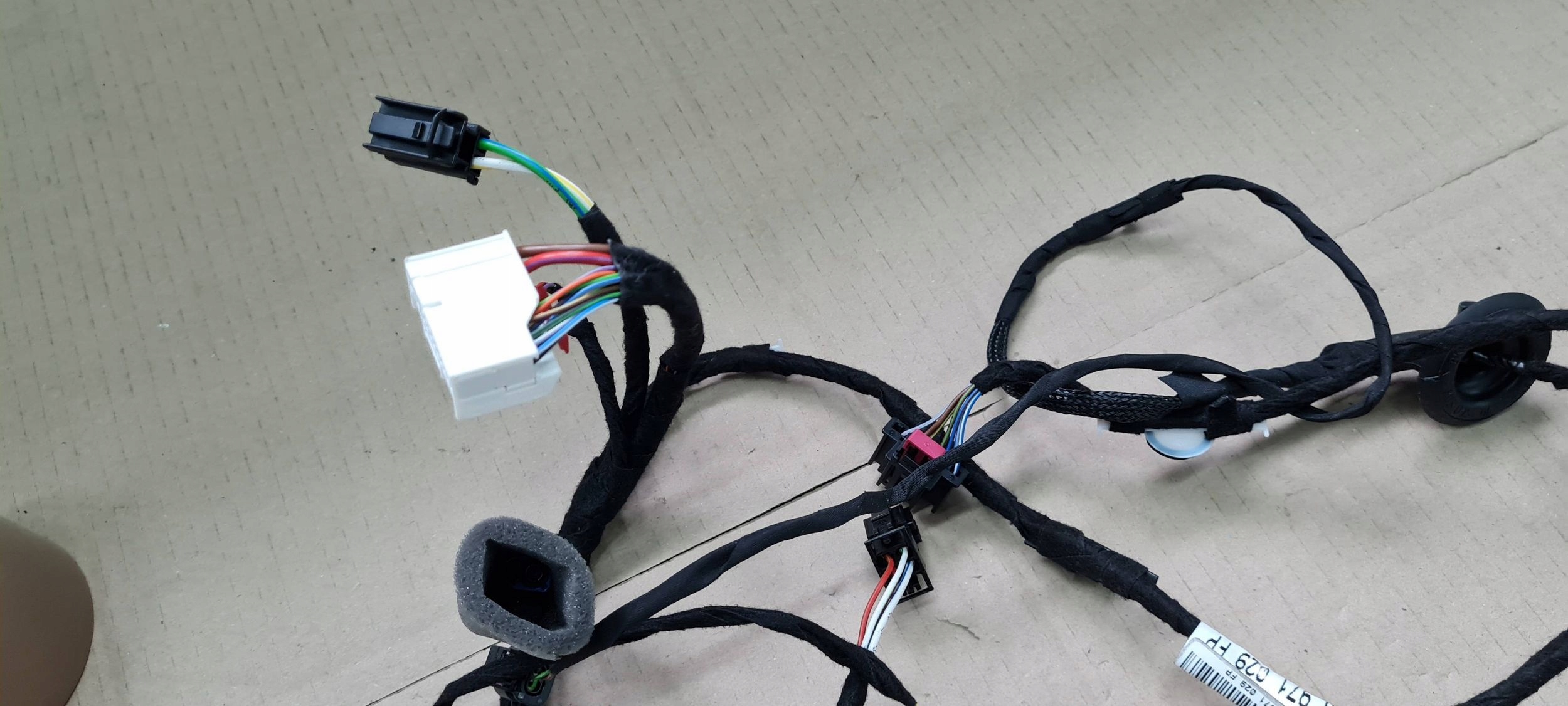 SQ8 4M RSQ8 Q8 bundle wiring door left front below KAMERE 4M8971029FP