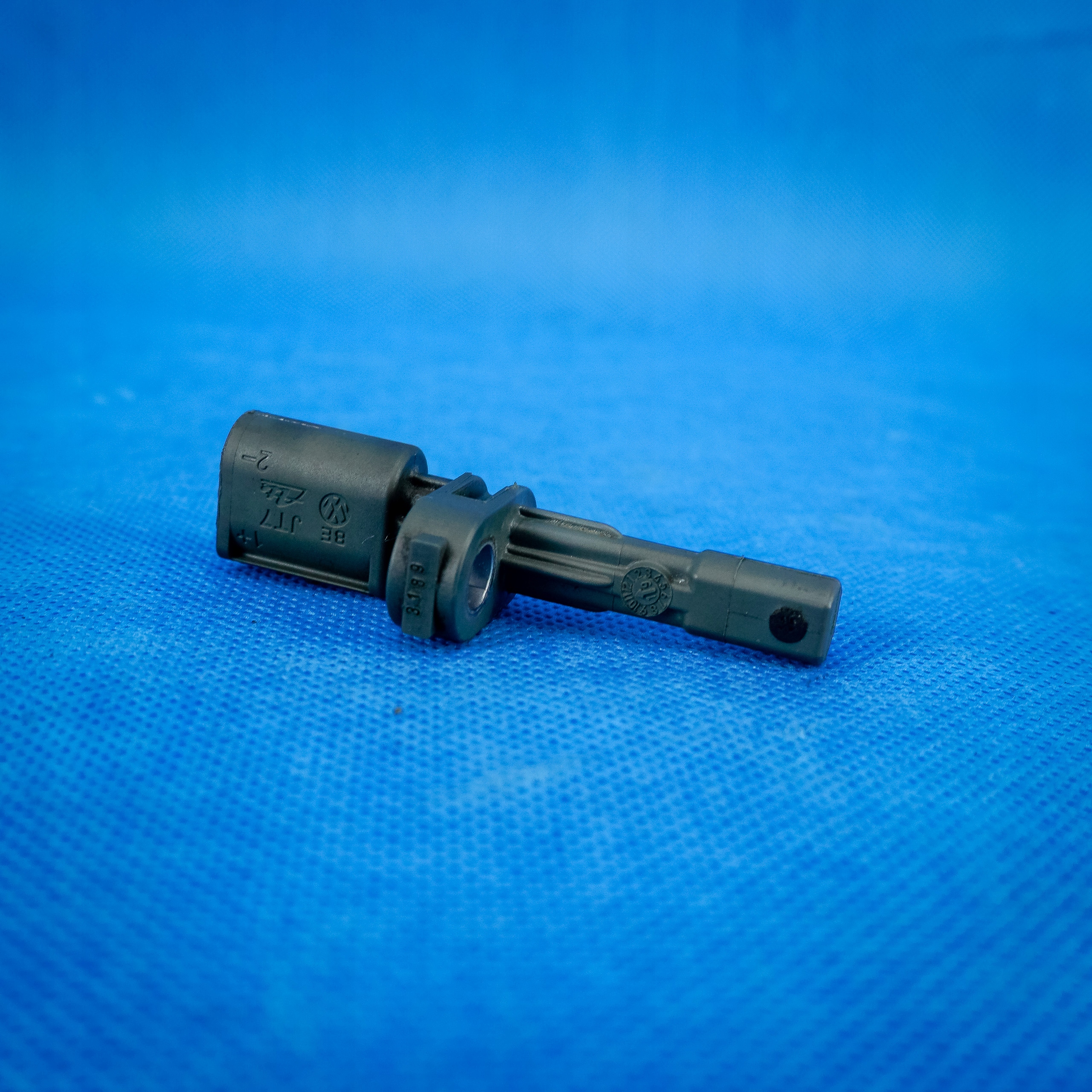 Sensor Drehzahl ABS hinten heck Audi Q3 83A WHT003864B