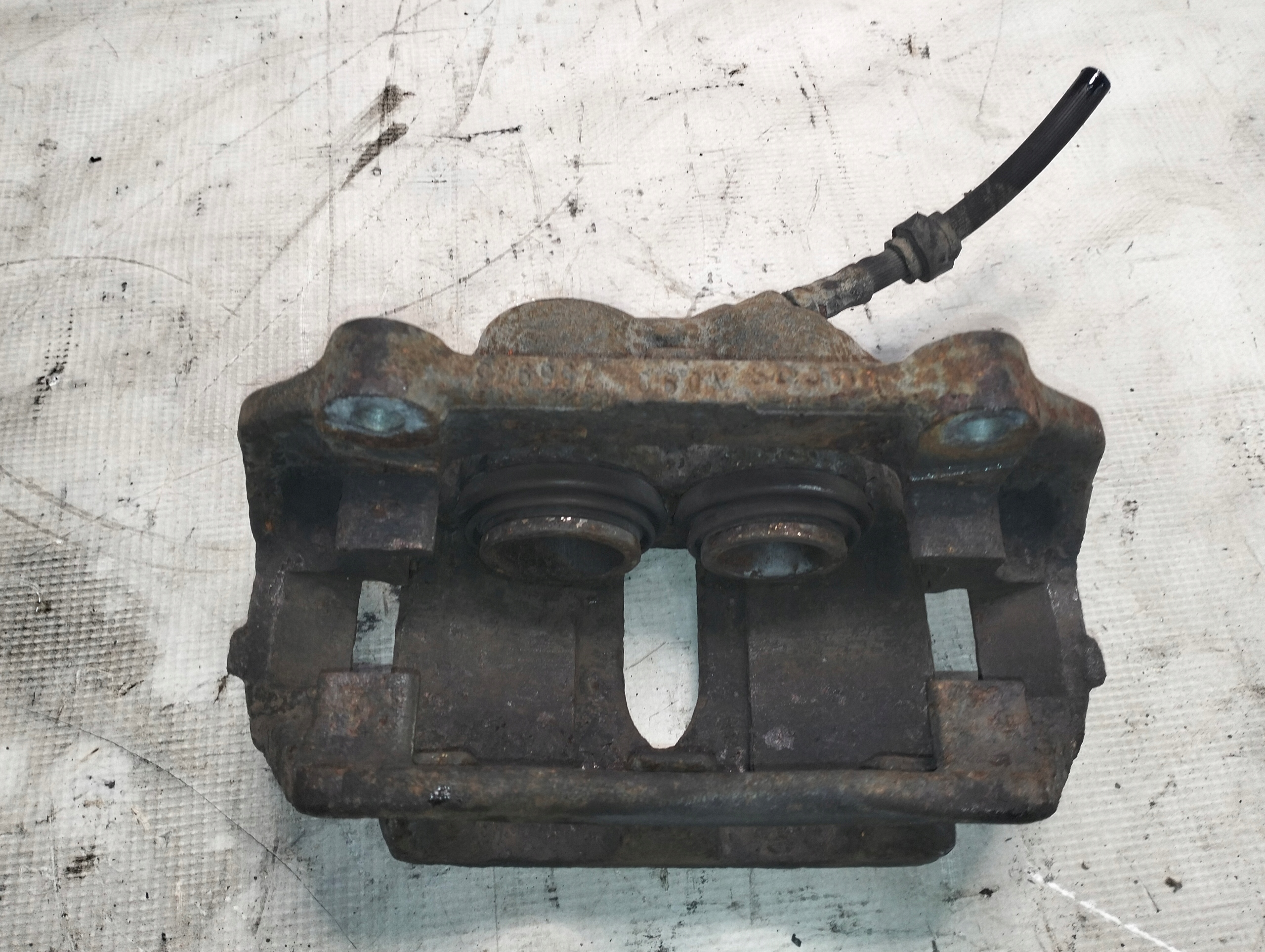OPEL VIVARO A LIFT 2.5CDTI 2011r caliper brake right front front