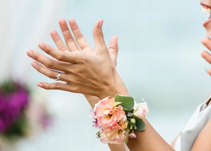 Stelaż, bransoletka ślubna korsarz bukiet, na dłoń, ślub, beżowy EAN (GTIN) 8033231802312