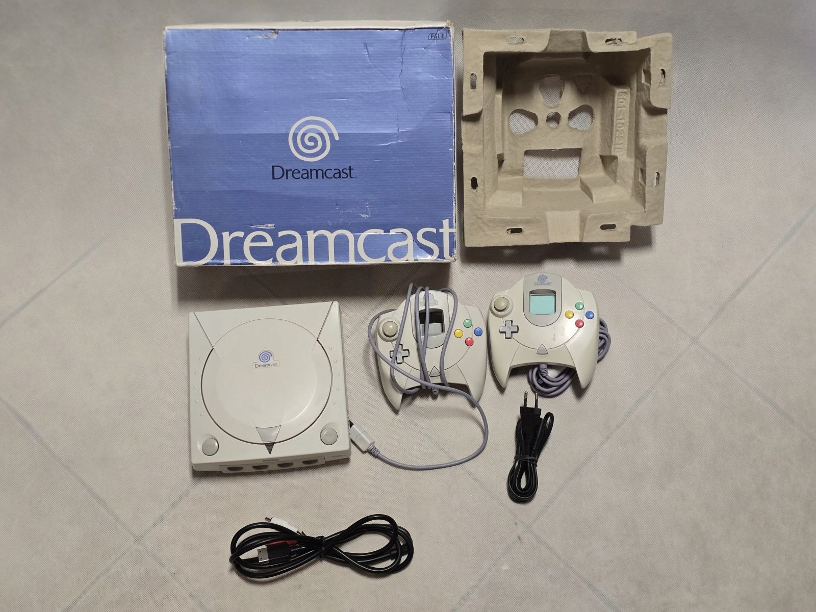 Konsola Sega Dreamcast HKT-3000