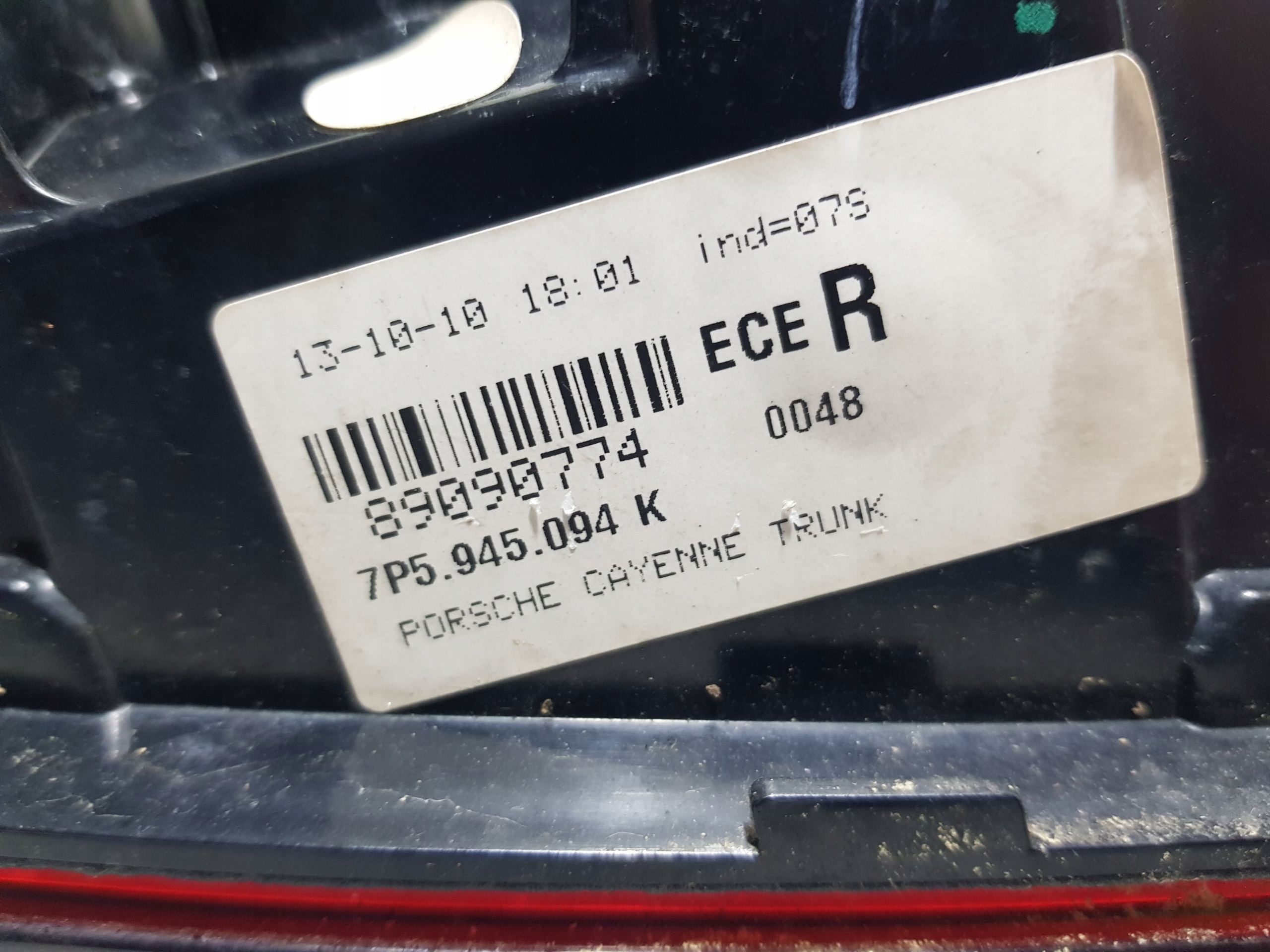 light right rear part rear bonnet PORSCHE CAYENNE 7P5 7P 7P5945094K