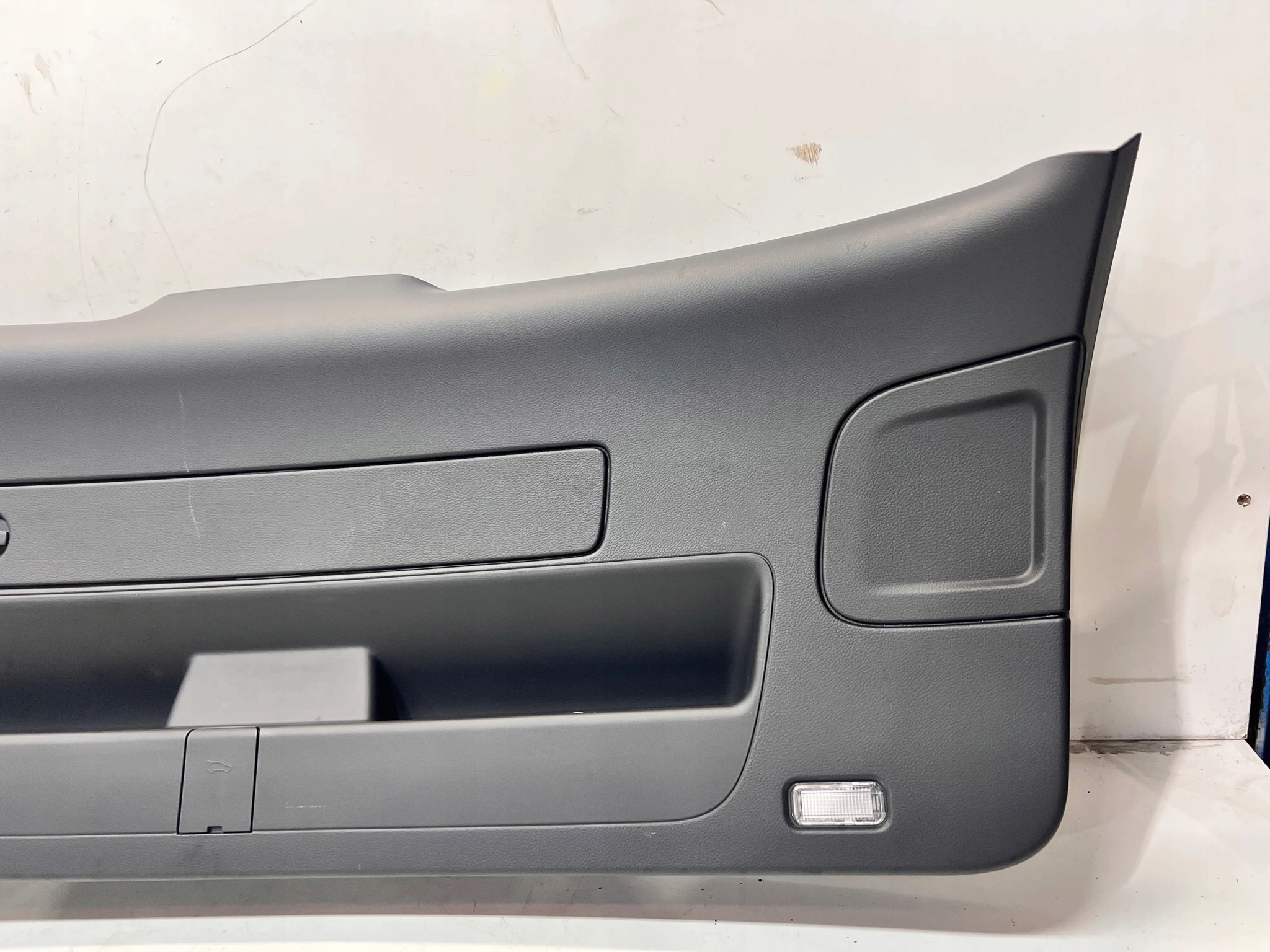 upholstery bonnet rear part AUDI A6 C7 AVANT 4G9867979E