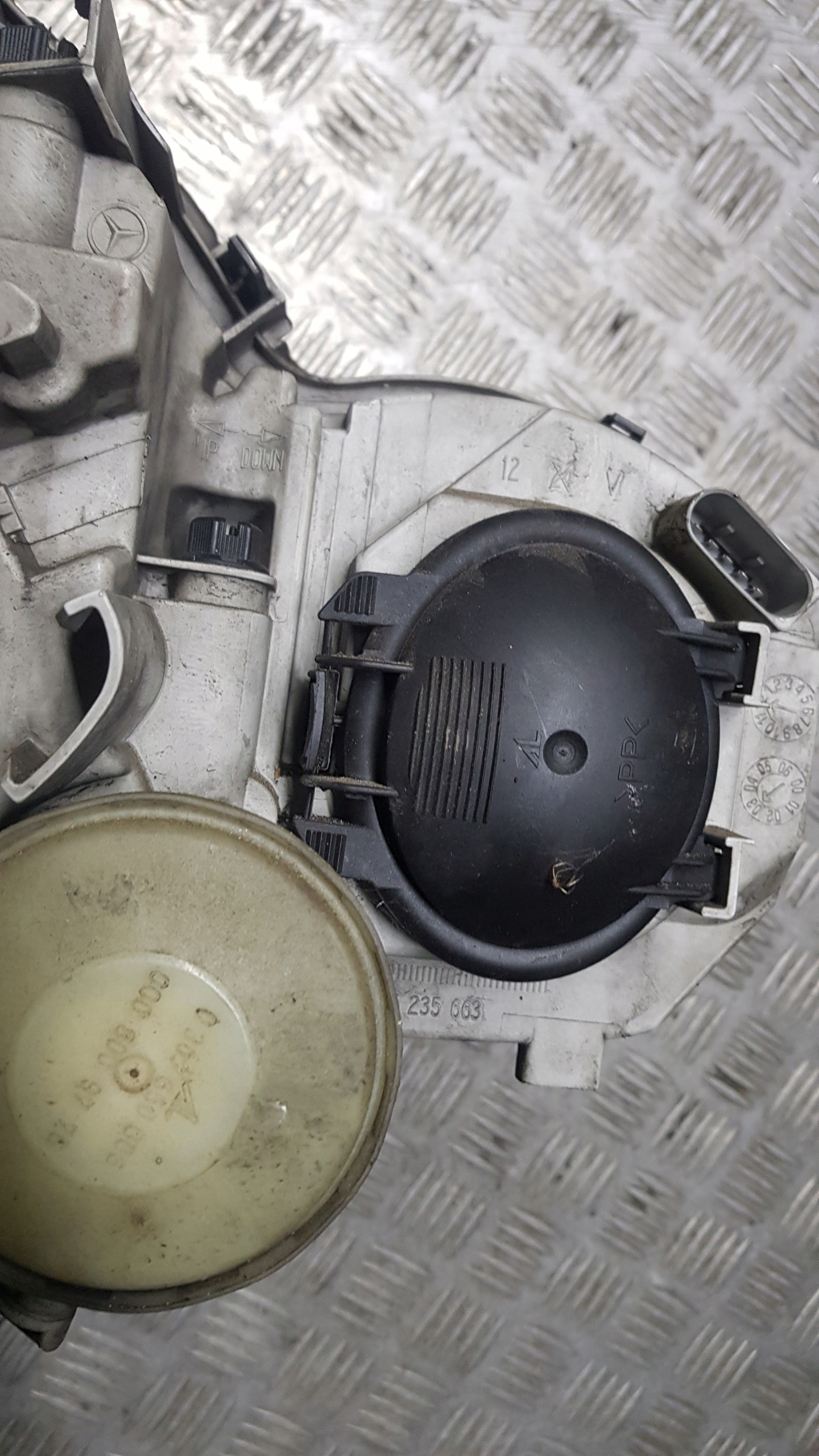 MERCEDES W203 light left front front