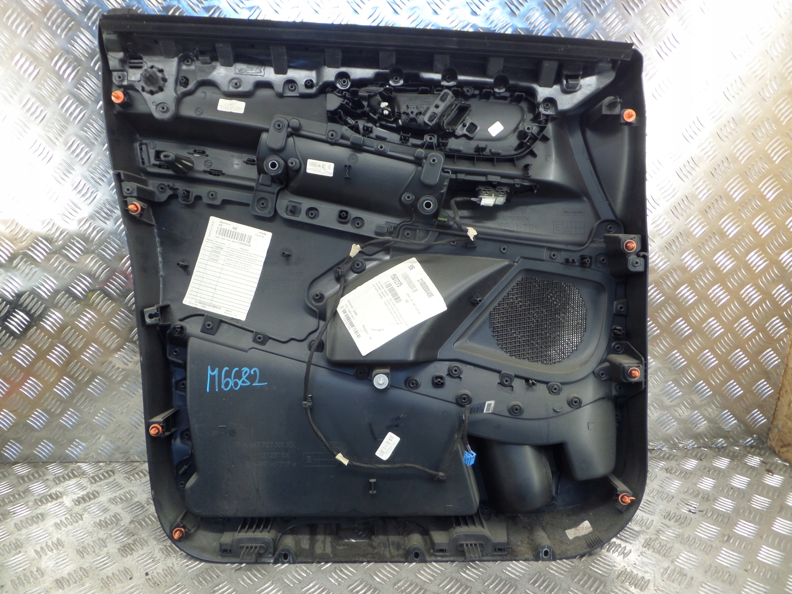upholstery side right front MERCEDES VITO W447