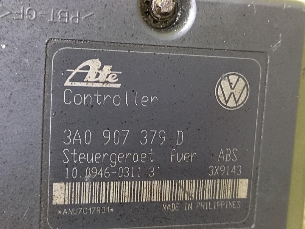 VW GOLF 3 pumpa ABS 3A0907379D