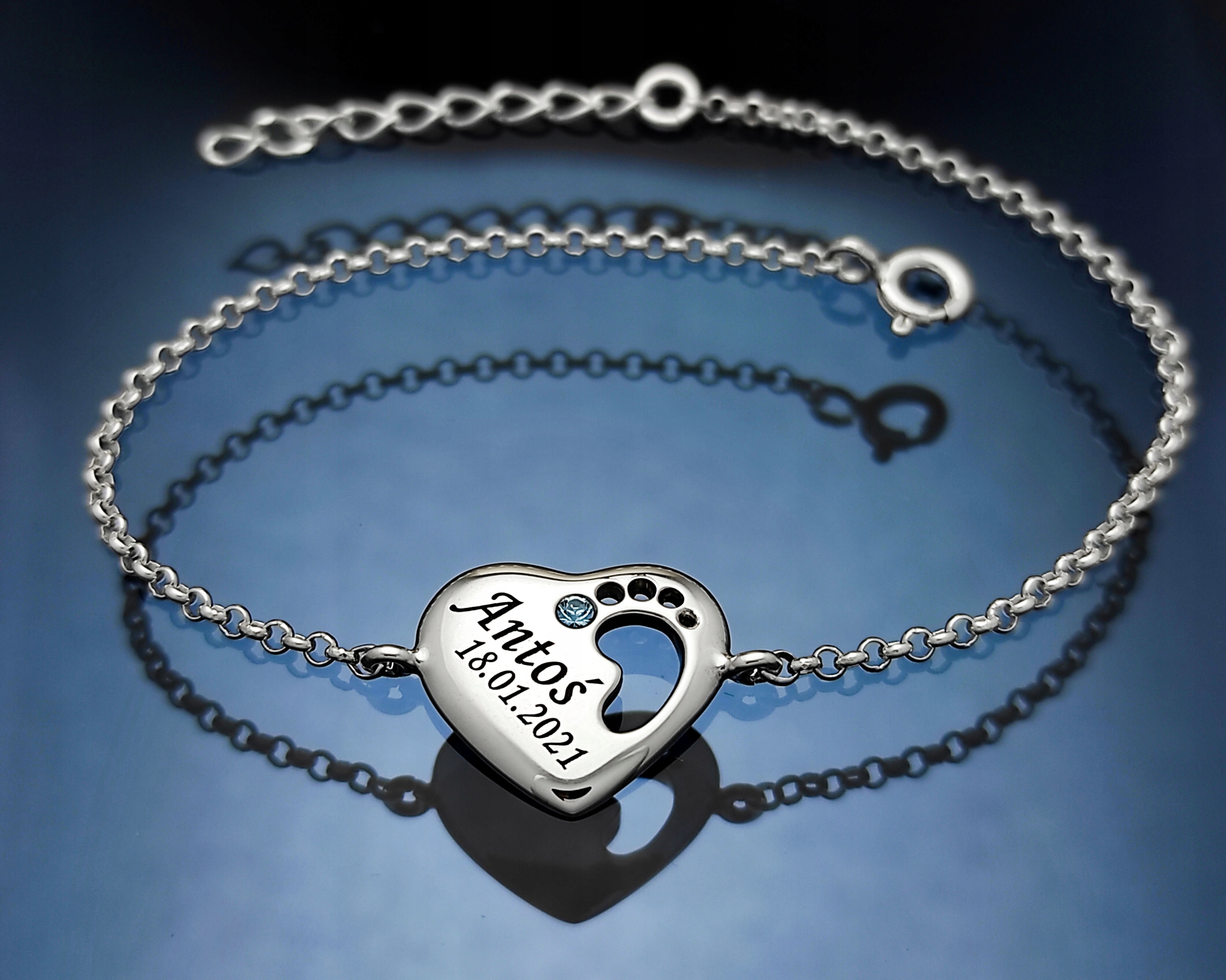 

srebrna bransoletka stópka prezent dla mamy Grawer