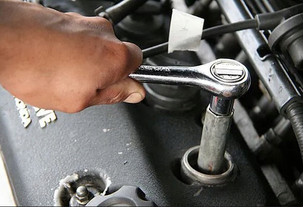 KLUCZ NASADOWY DO ŚWIEC ZAPŁONOWYCH Z NASADKAMI 16MM 18MM 21MM 3w1 Kod producenta KLUCZ NASADOWY DO ŚWIEC