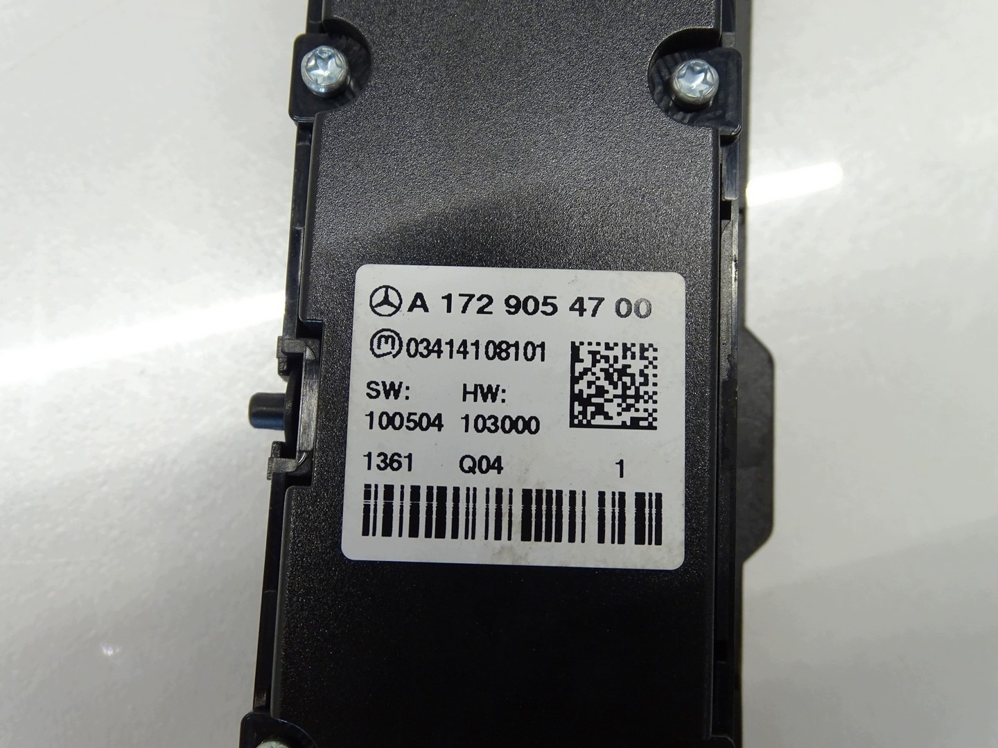 PANEL switch light switch of warning lights MERCEDES SLK R172 A1729054700