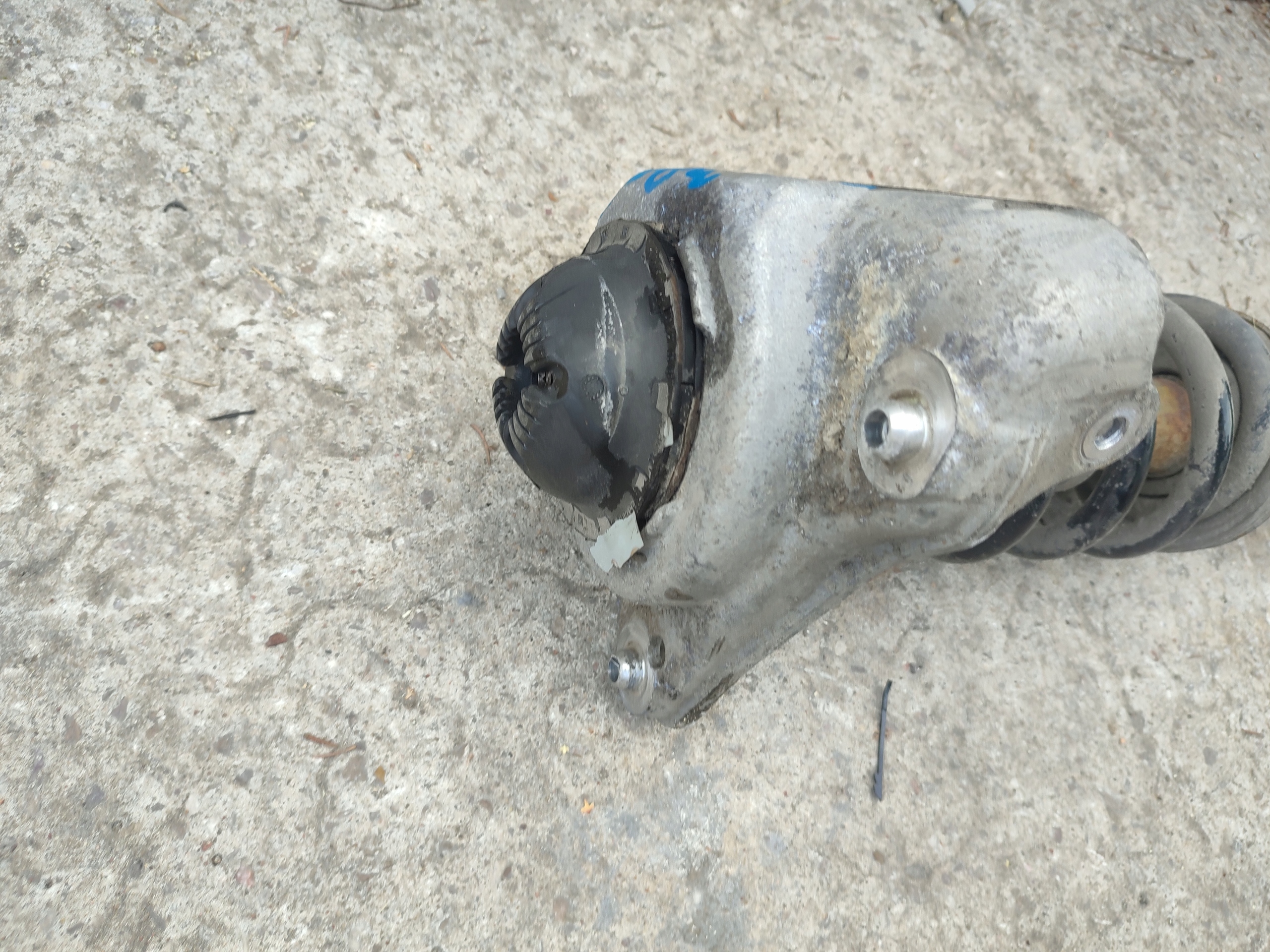 shock absorber left front front audi a6 c6 3.0 tfsi