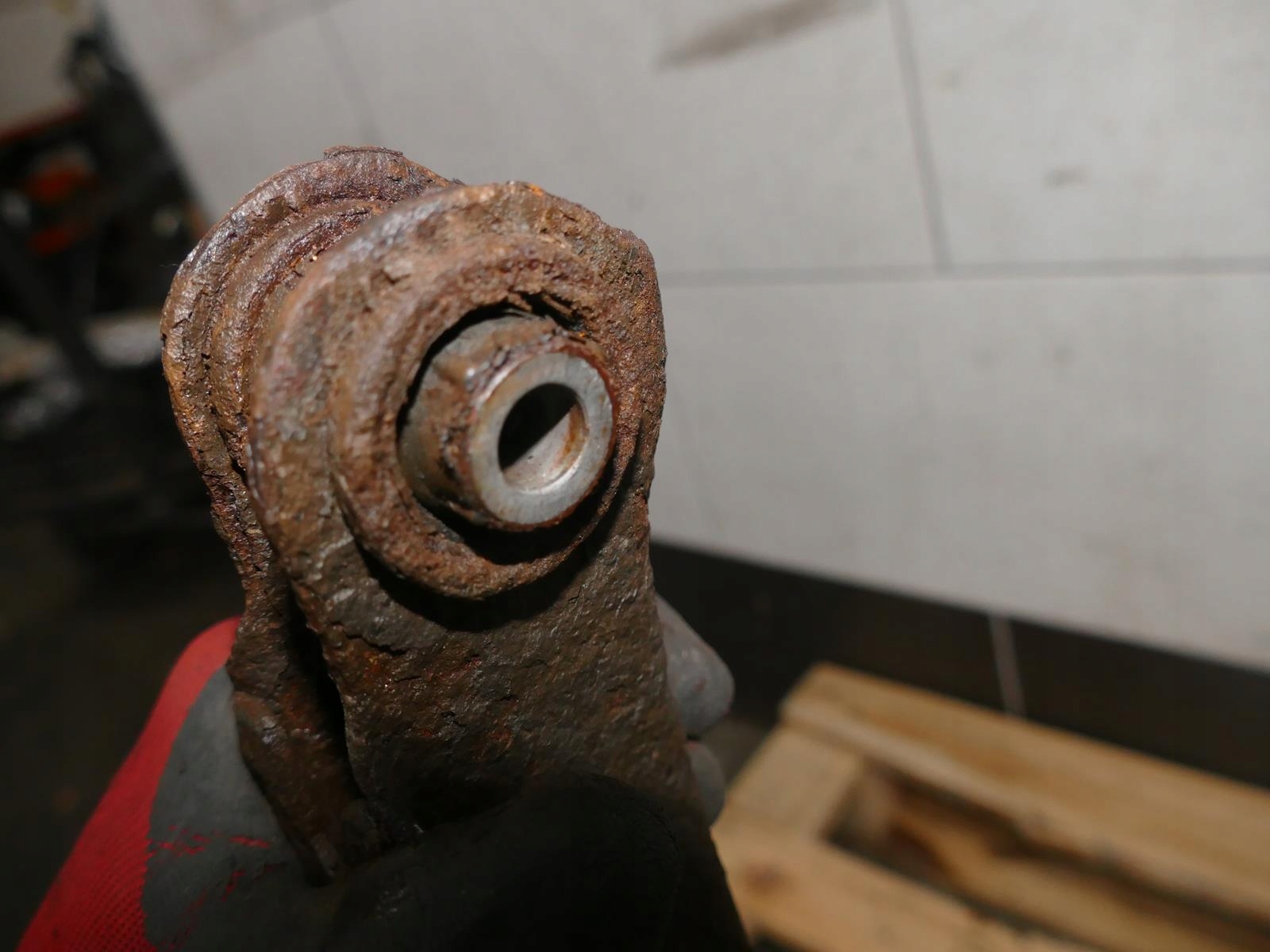 MITSUBISHI OUTLANDER II 2.4 B AWD 4X4 schenkel Querlenker Bremsscheibe links heck