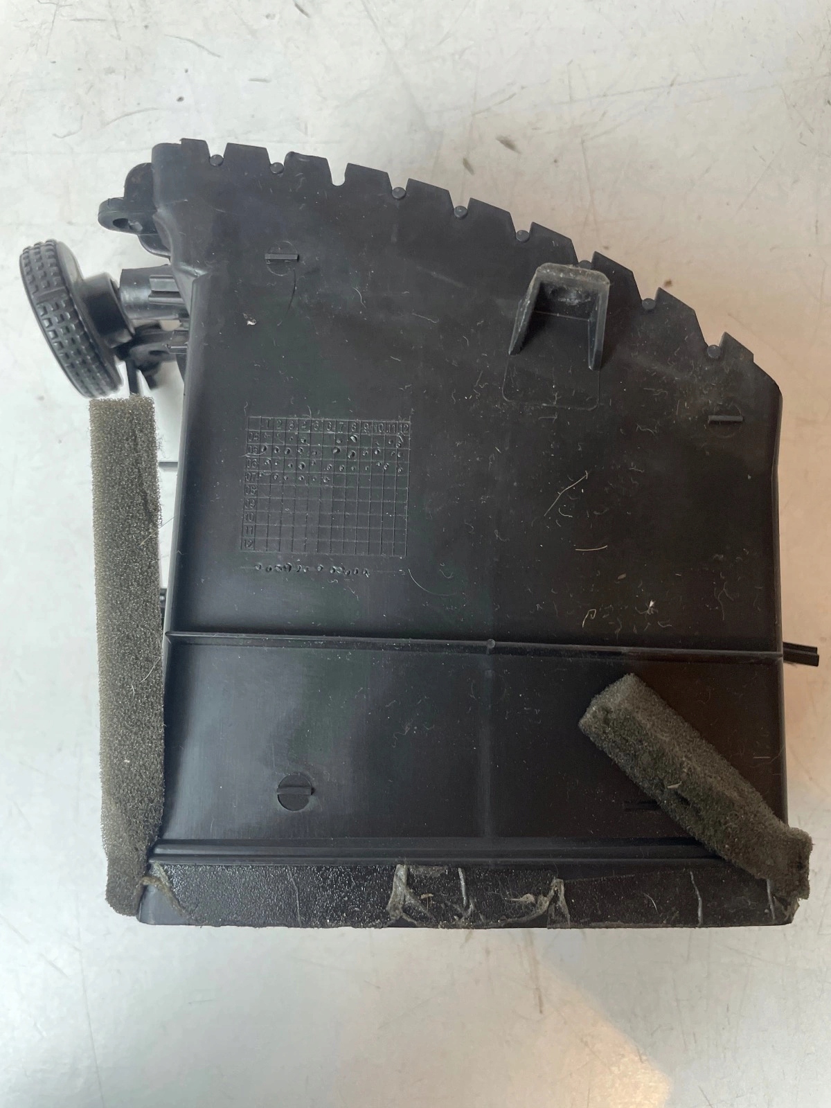 grid air conditioning devices central left Nissan Navara d40 Pathfinder R51