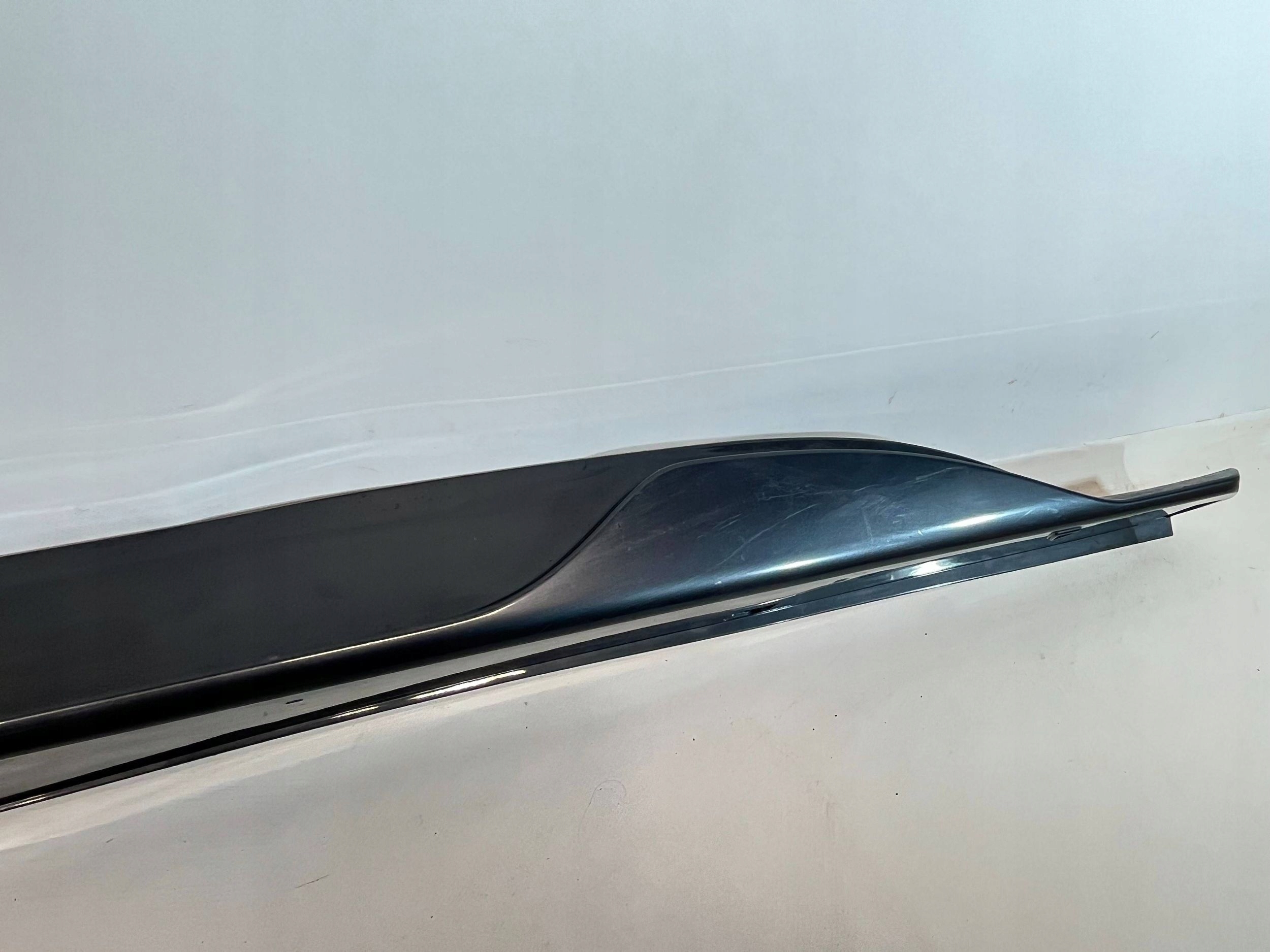 moulding threshold Cupra Born 10E853855A