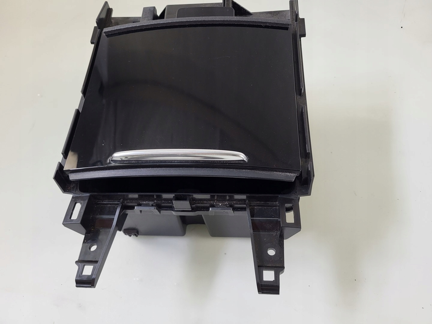 passenger compartment cupholder bracket OPEL INSIGNIA B 39080460