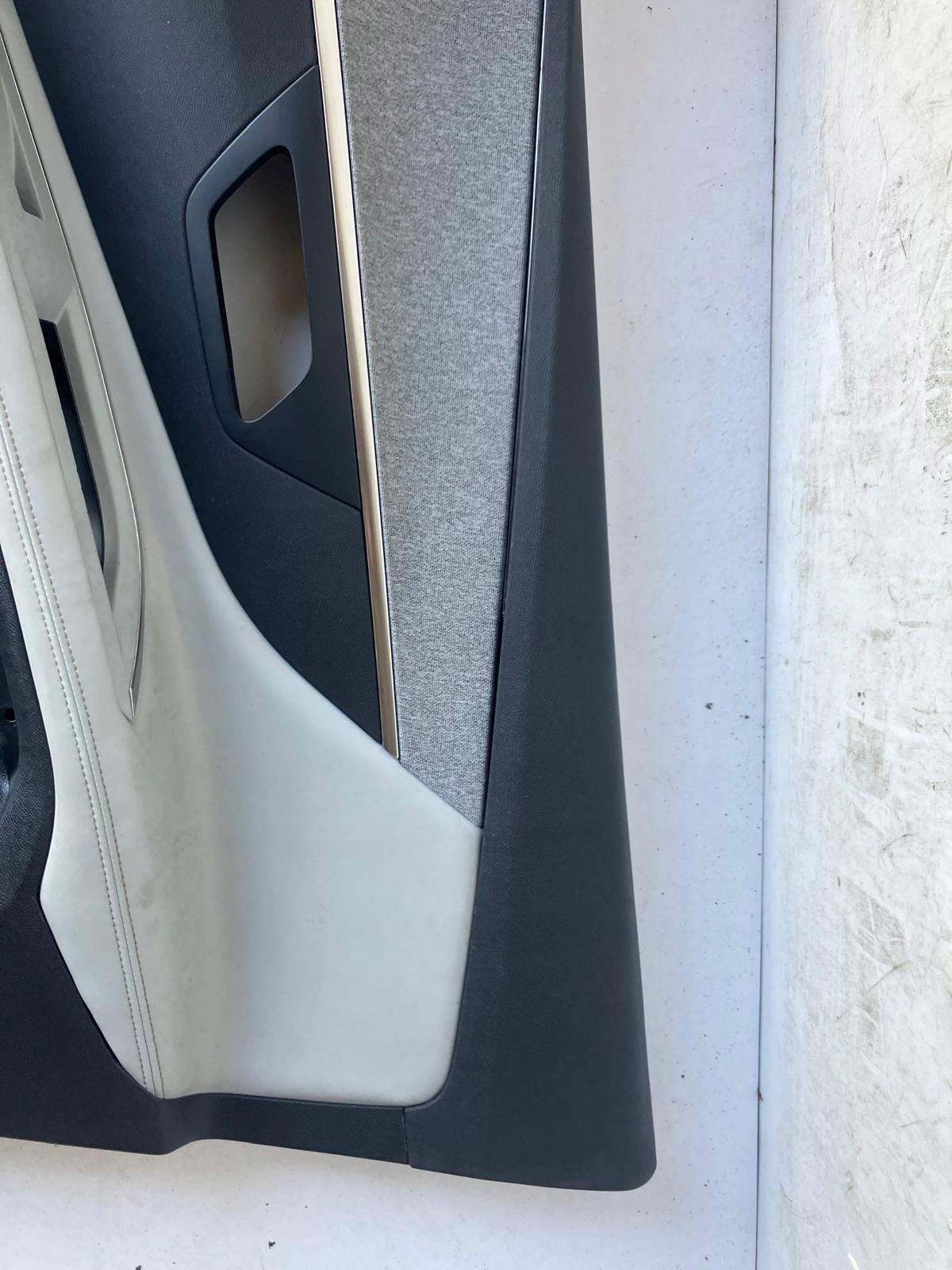 side door right front PEUGEOT 3008 II JASNA leather LED