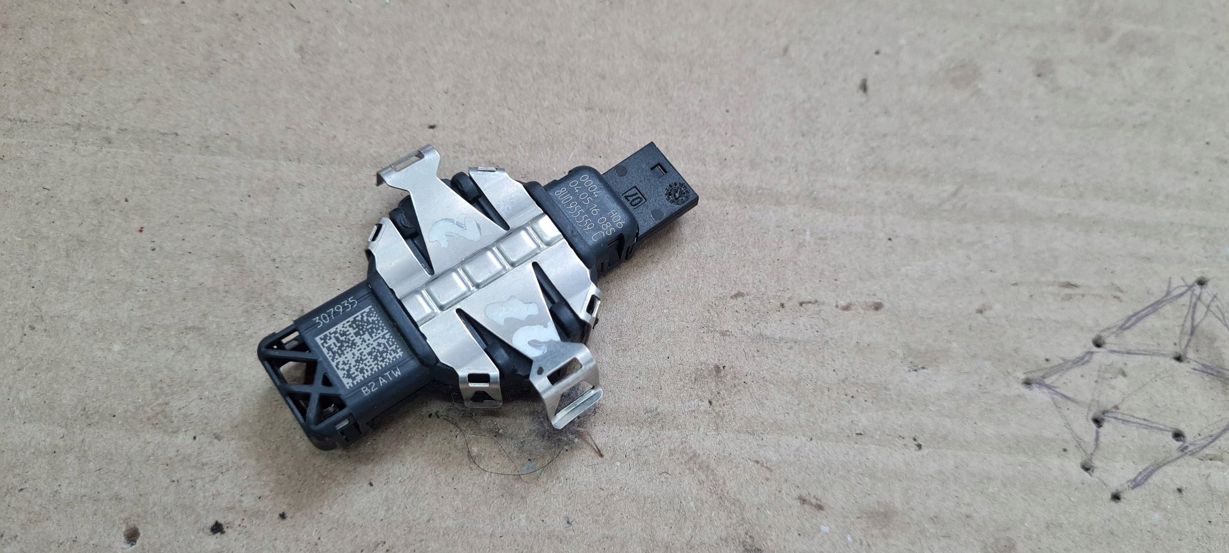 A6 C7 4G LIFT SENSOR Sensor Regen 8U0955559C Q7 4M Q5 A4 B9 A5