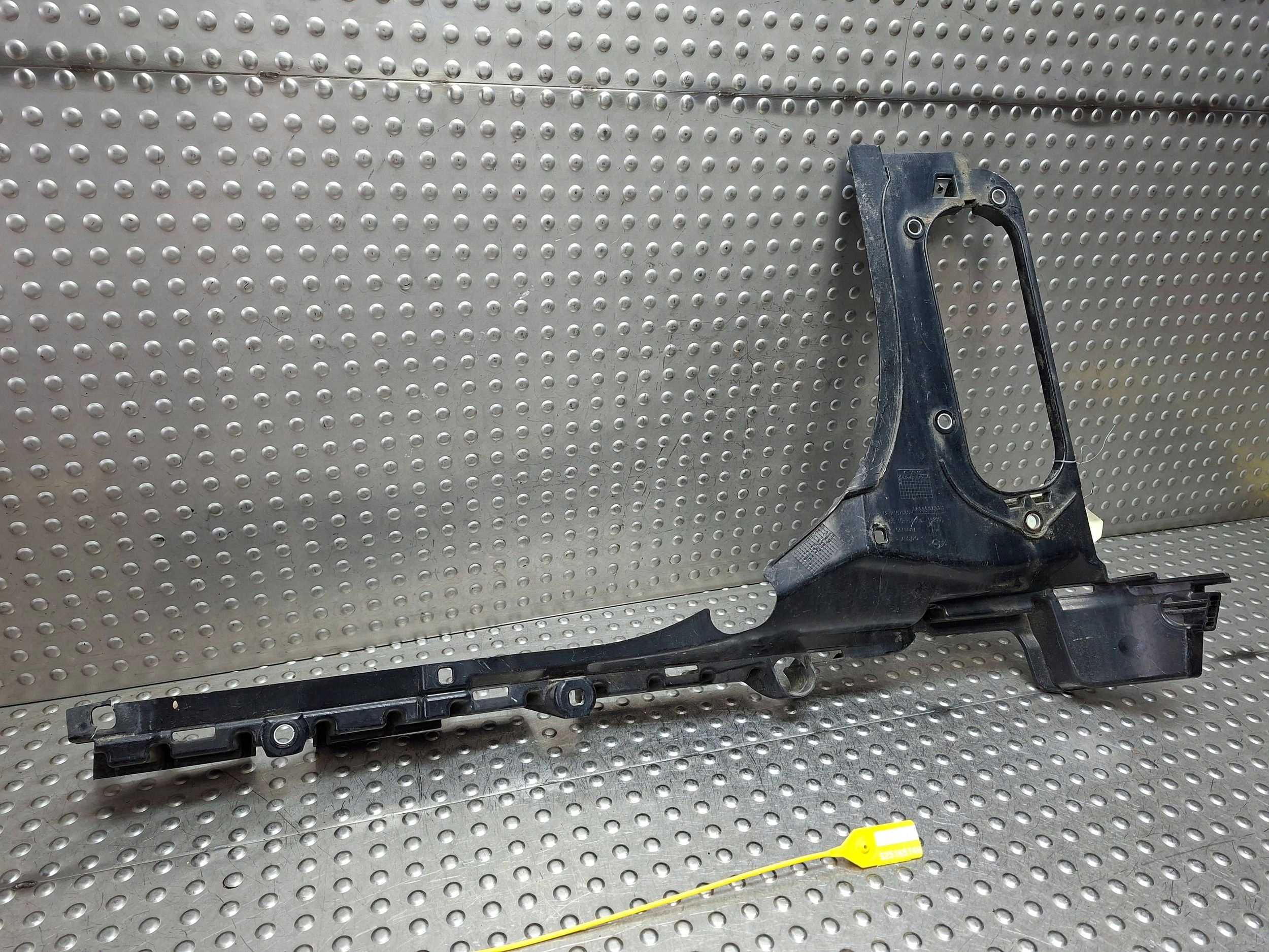 bumper bracket rear part left MINI COOPER R55 CLUBMAN 06- 7167563