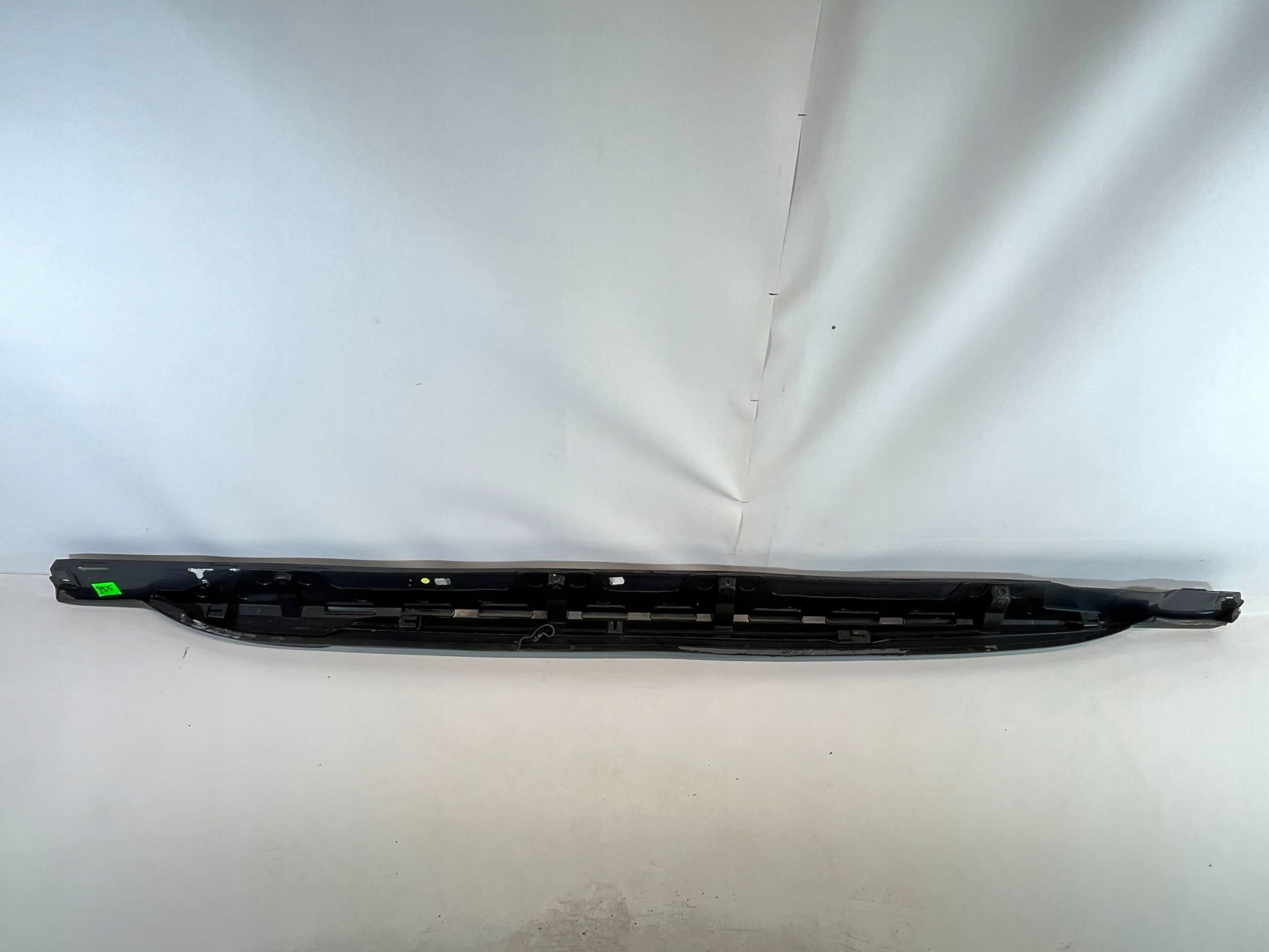 moulding threshold side Cupra Born 10E853856A