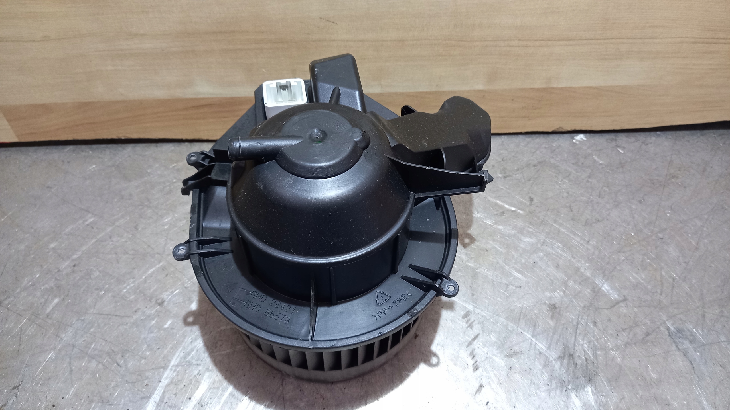 Вентилятор отопителя VOLVO S60 04-09R LIFT