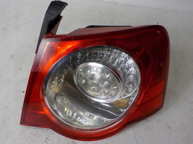 VOLKSWAGEN PASSAT B6 sedan light right rear part rear