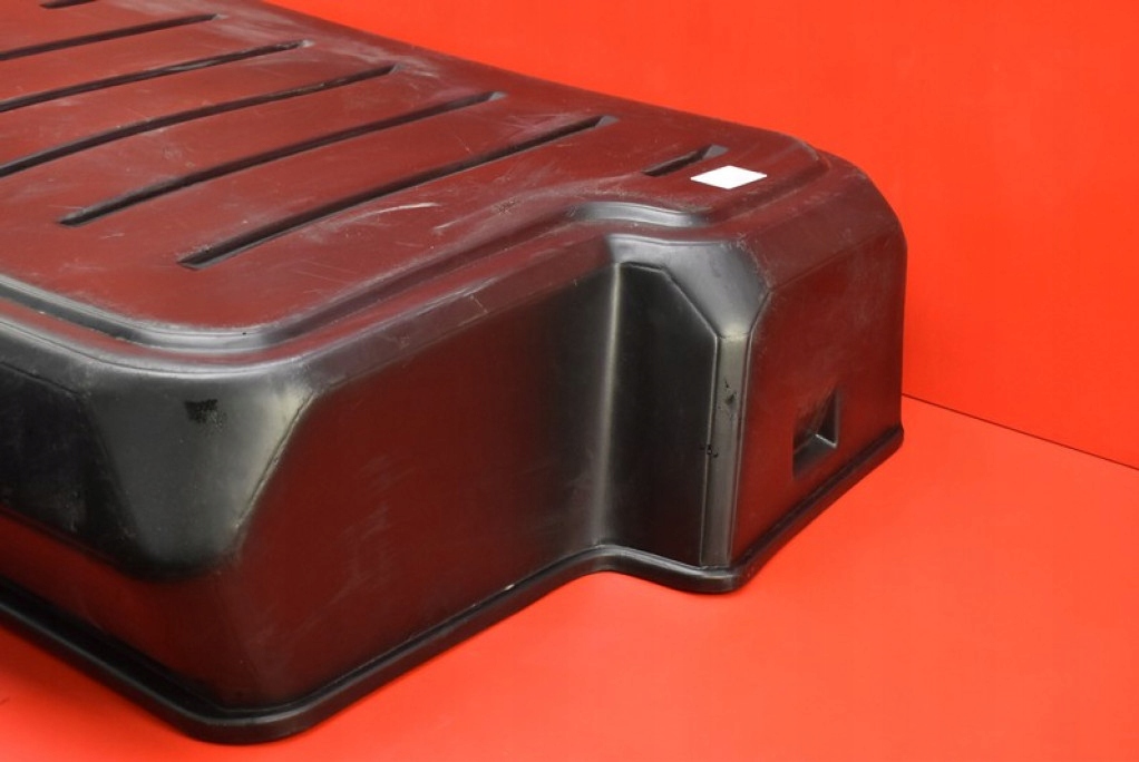 PODLAHA kufru plastová BMW E91 04-10