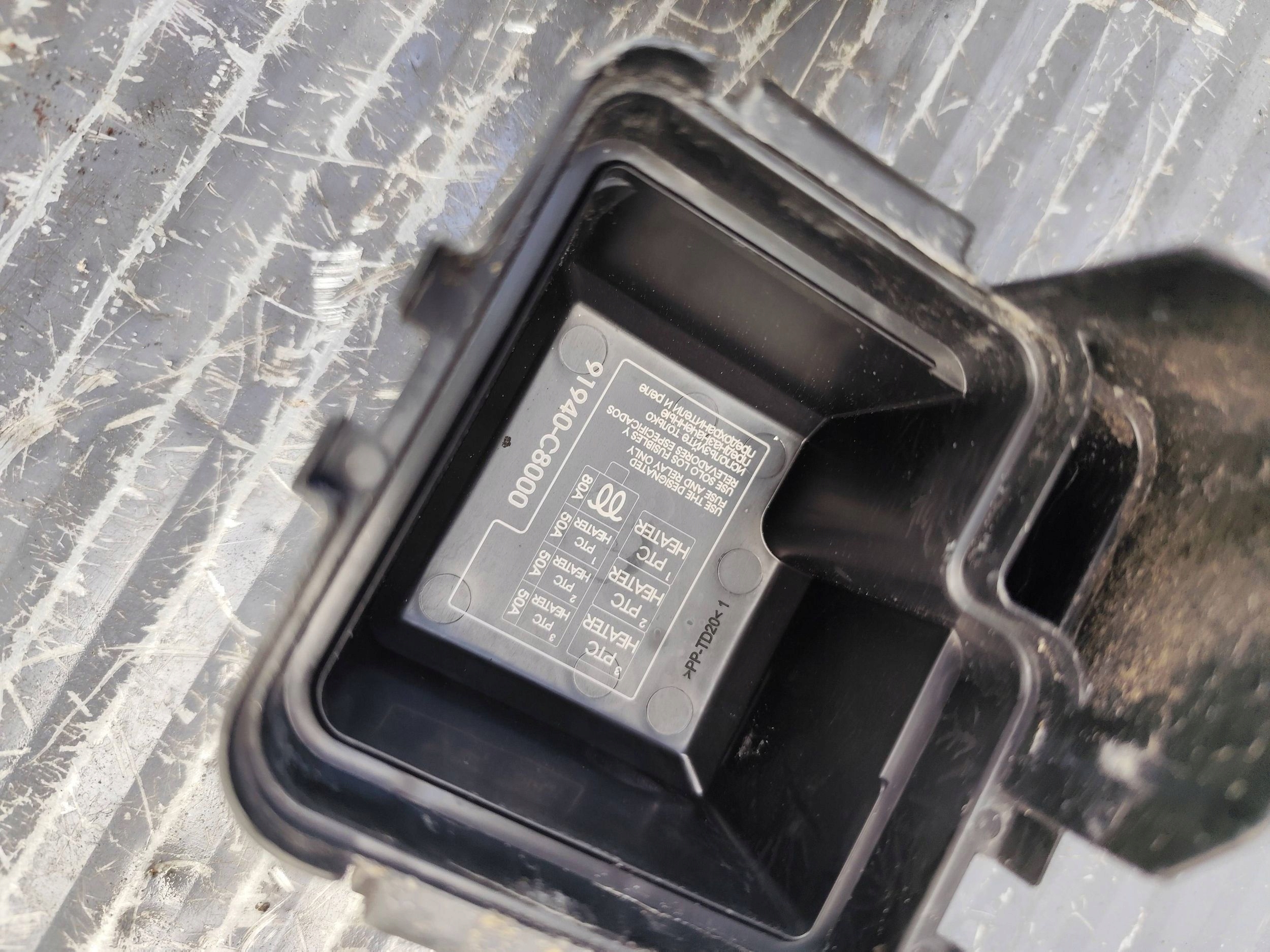 HYUNDAI I20 II Module fusibles 91940-C8000
