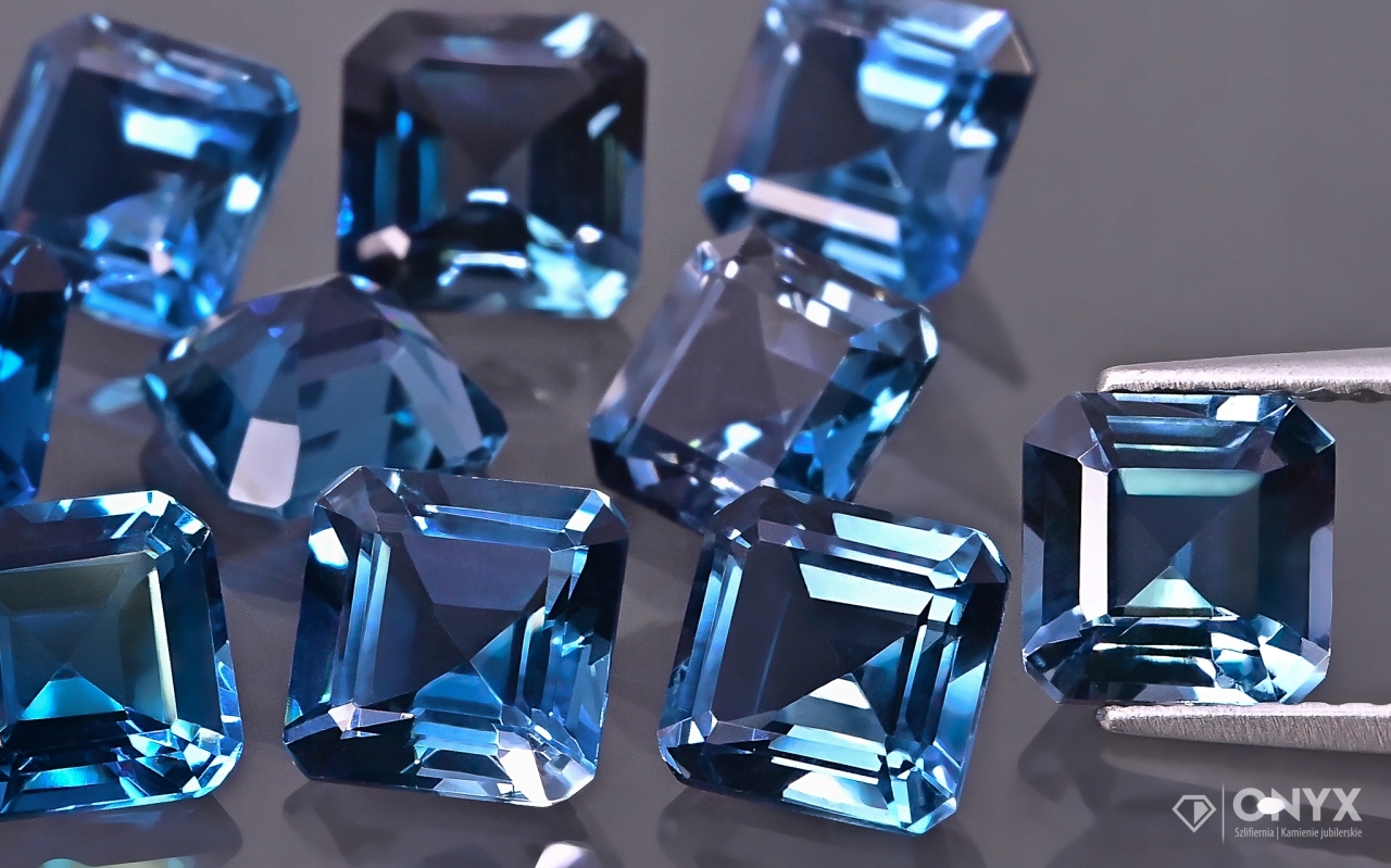 Topaz London Blue fazetovaný oktagon 6x6 mm