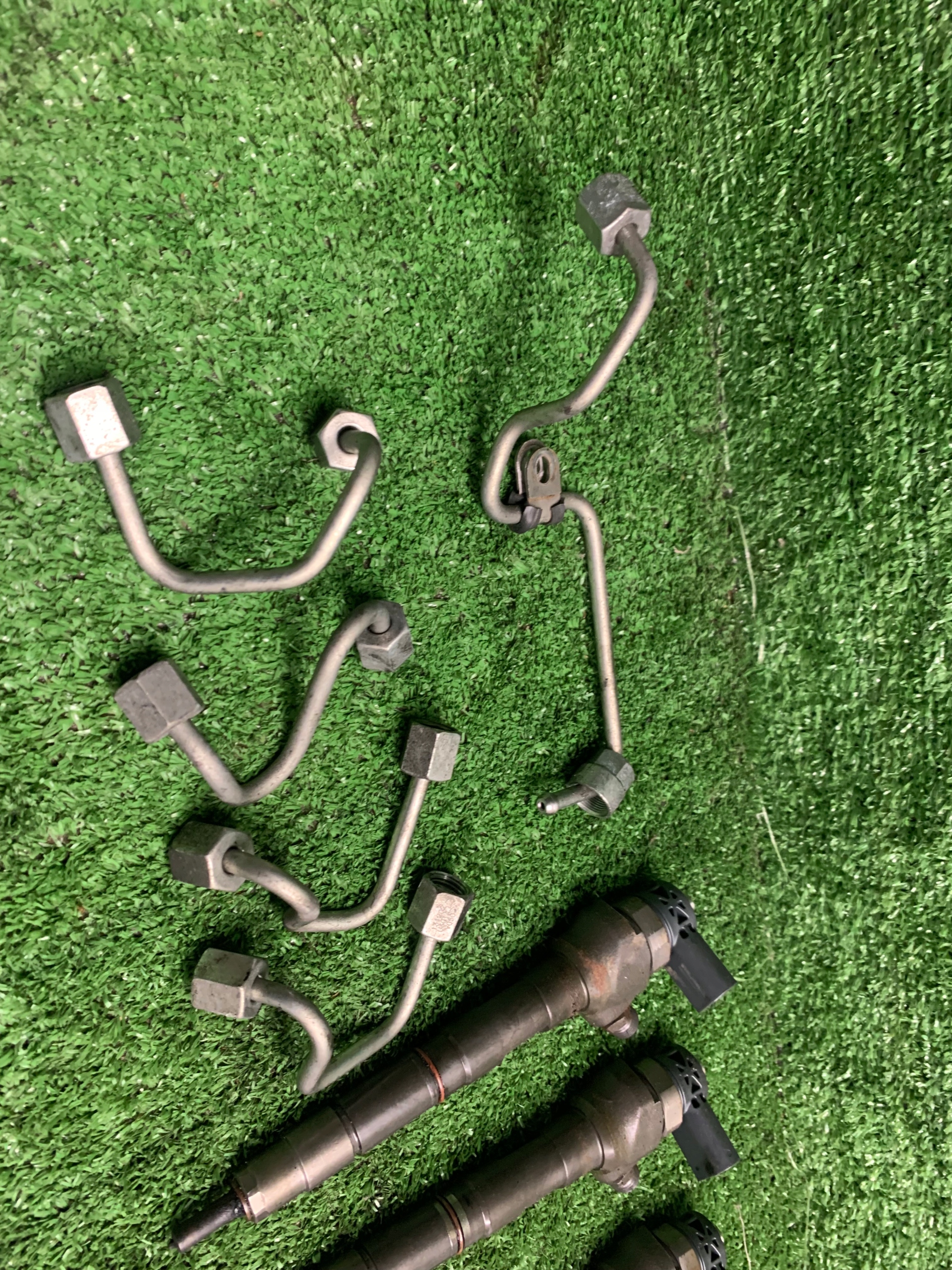 AUDI A4 A5 2.0 TDI CGL trysky pumpa POMPOWTRYSKOWA 03L130755D 03L130277J