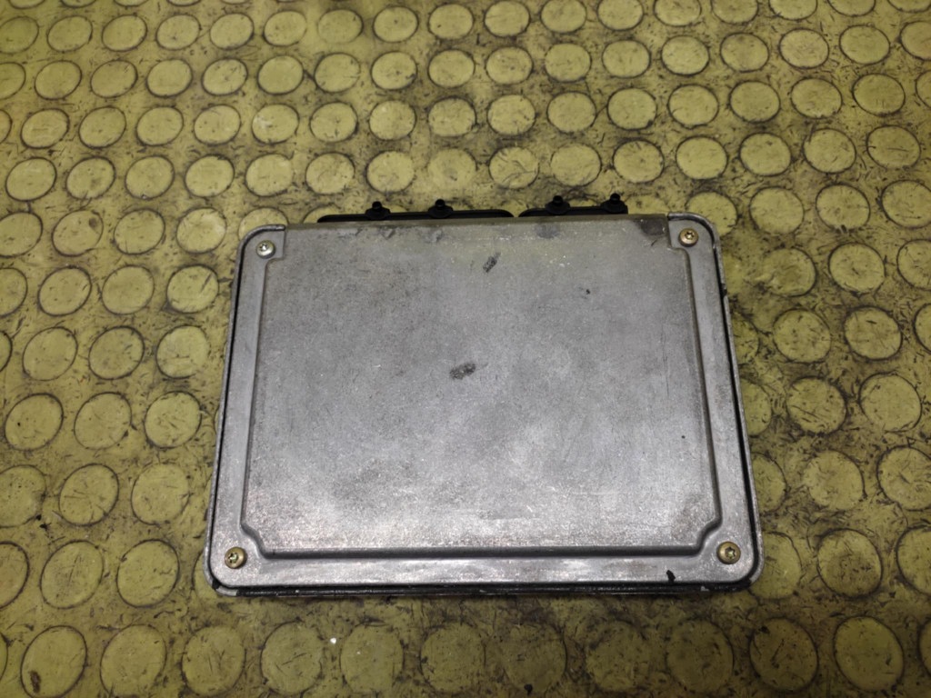 AUDI A4 B5 1.9 TDI control unit of the engine 0281001721