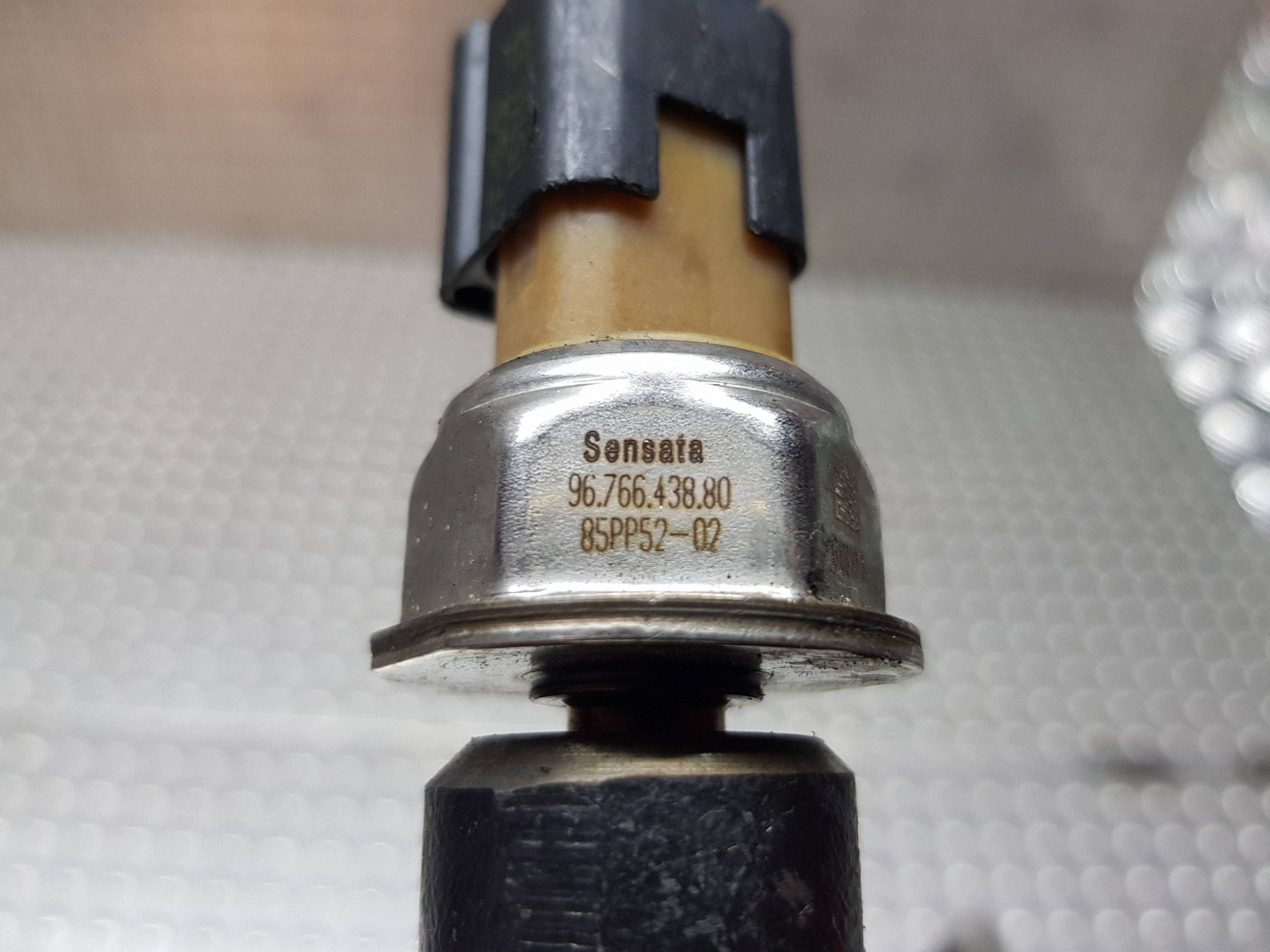 injection ramp sensor 9804776780 TRANSIT CONNECT MK2 MONDEO MK5 1.5 TDCi